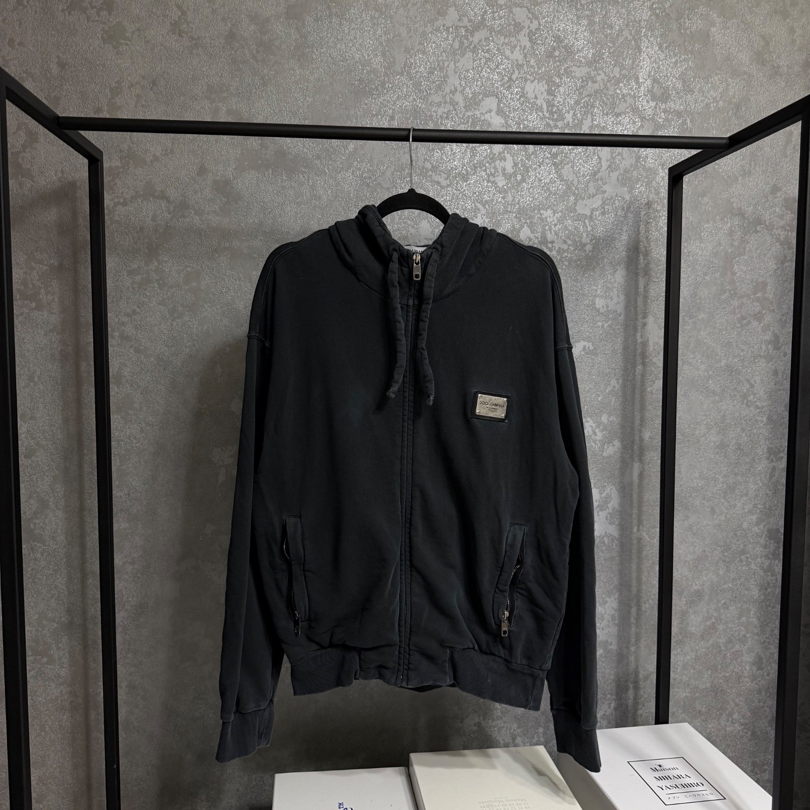 Size 44 – Dolce Gabanna Jersey Zip-Up Logo Plaque Hoodie