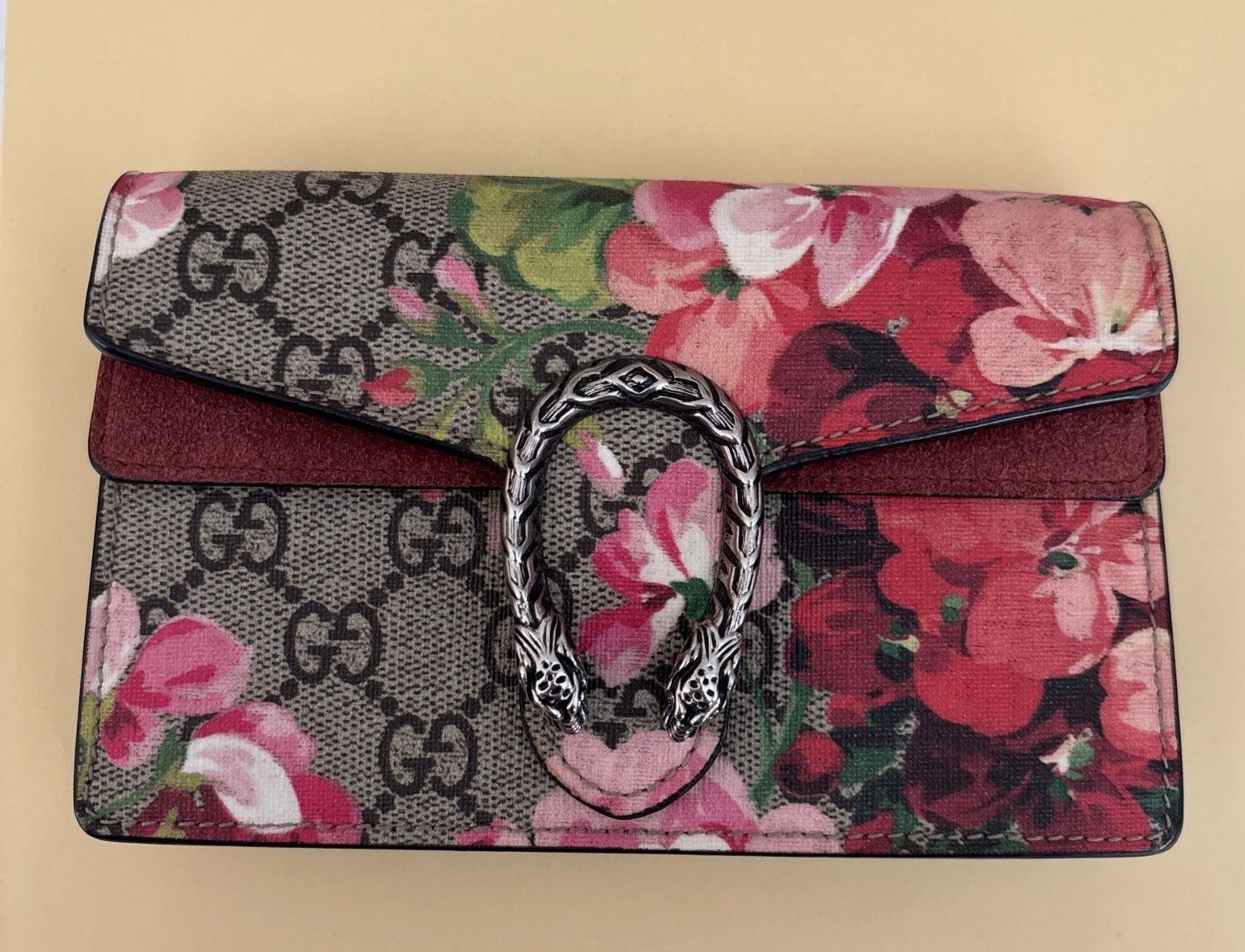 Gucci GG Supreme Monogram Blooms Mini Dionysus Shoulder Bag