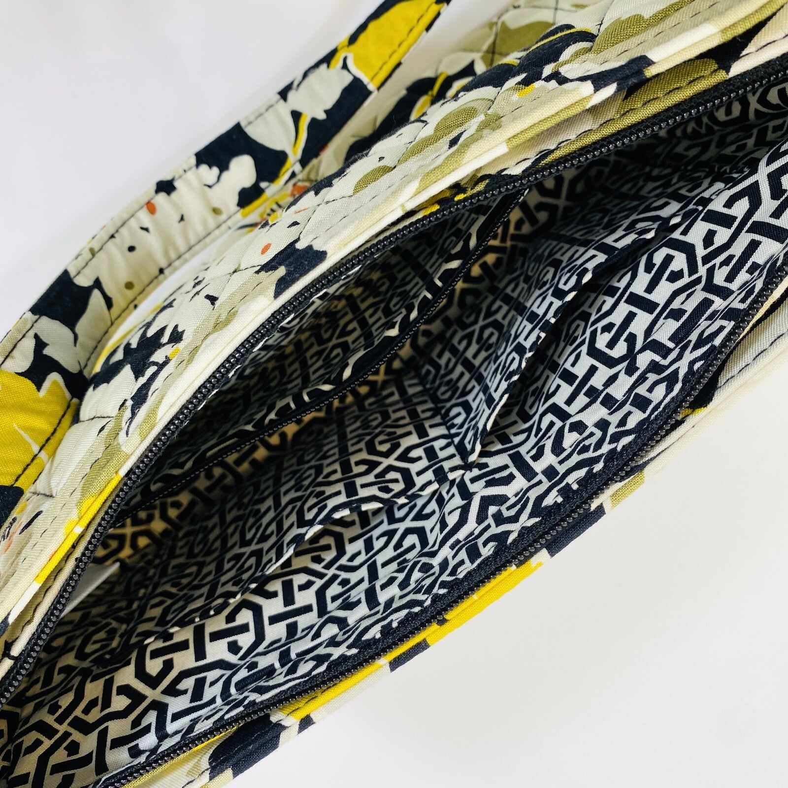 VERA BRADLEY Cassidy Shoulder Bag Purse DOGWOOD – NEW without Tags