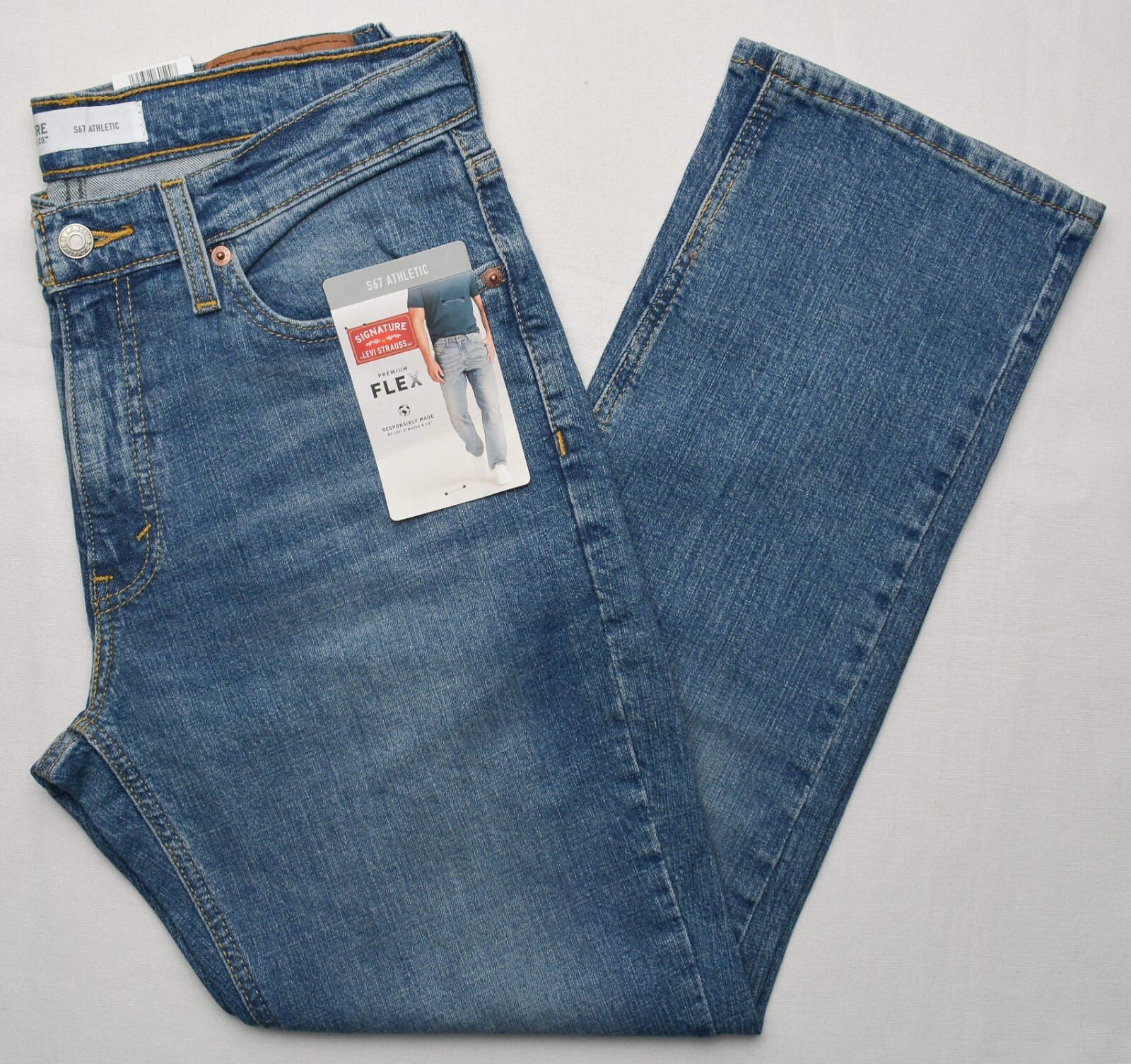 Signature By Levi Strauss #11323 NEW Men’s Athletic Flex Jeans