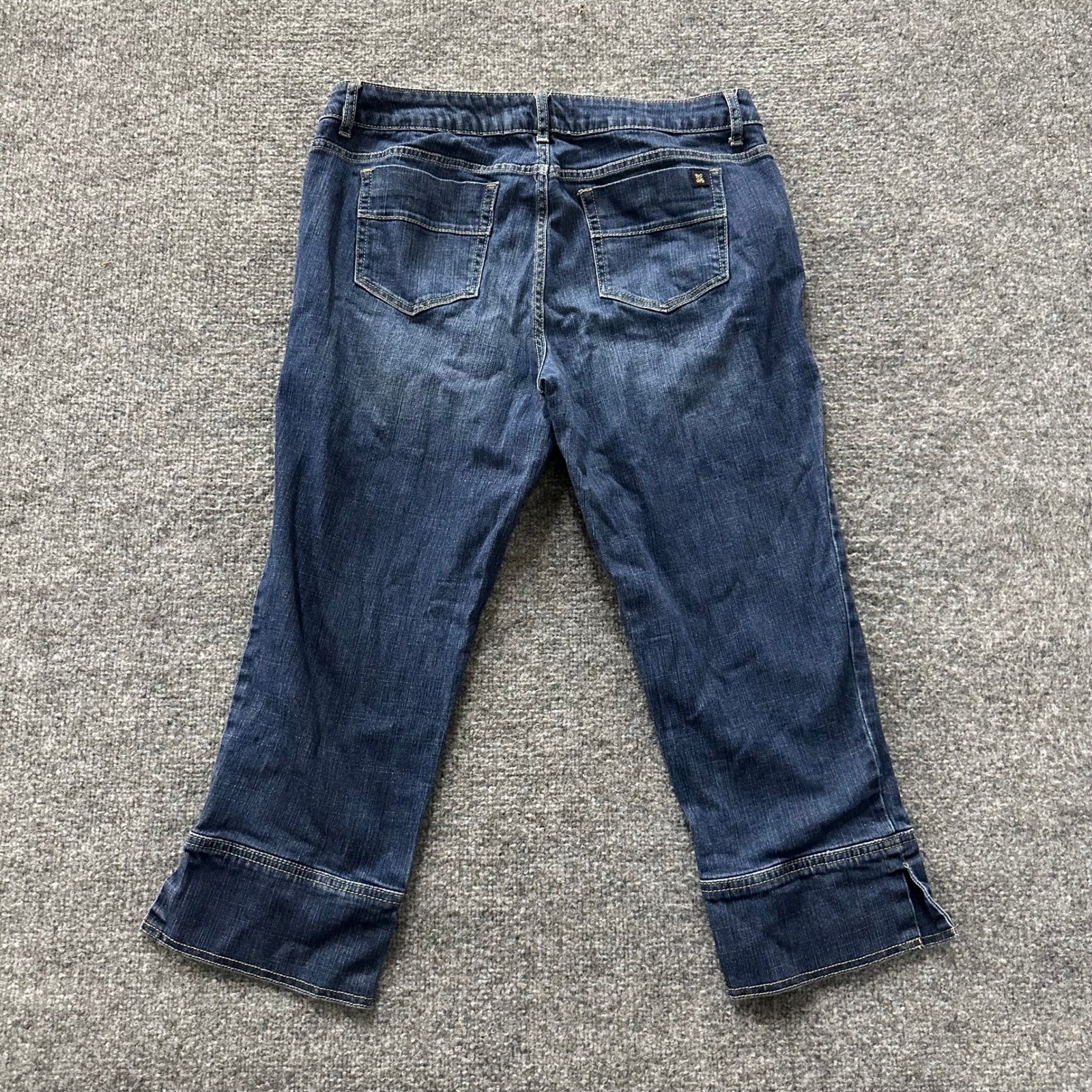 Simply Vera Vera Wang Crop Jeans Womens Size 12 Blue Straight Leg Denim Capris
