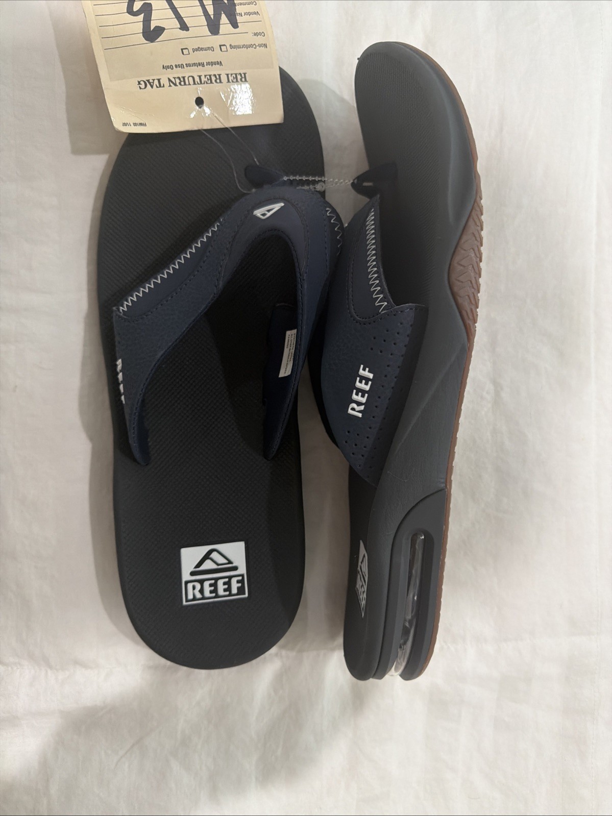 REEF Fanning Mens Water Friendly Bottle Opener Sandals
