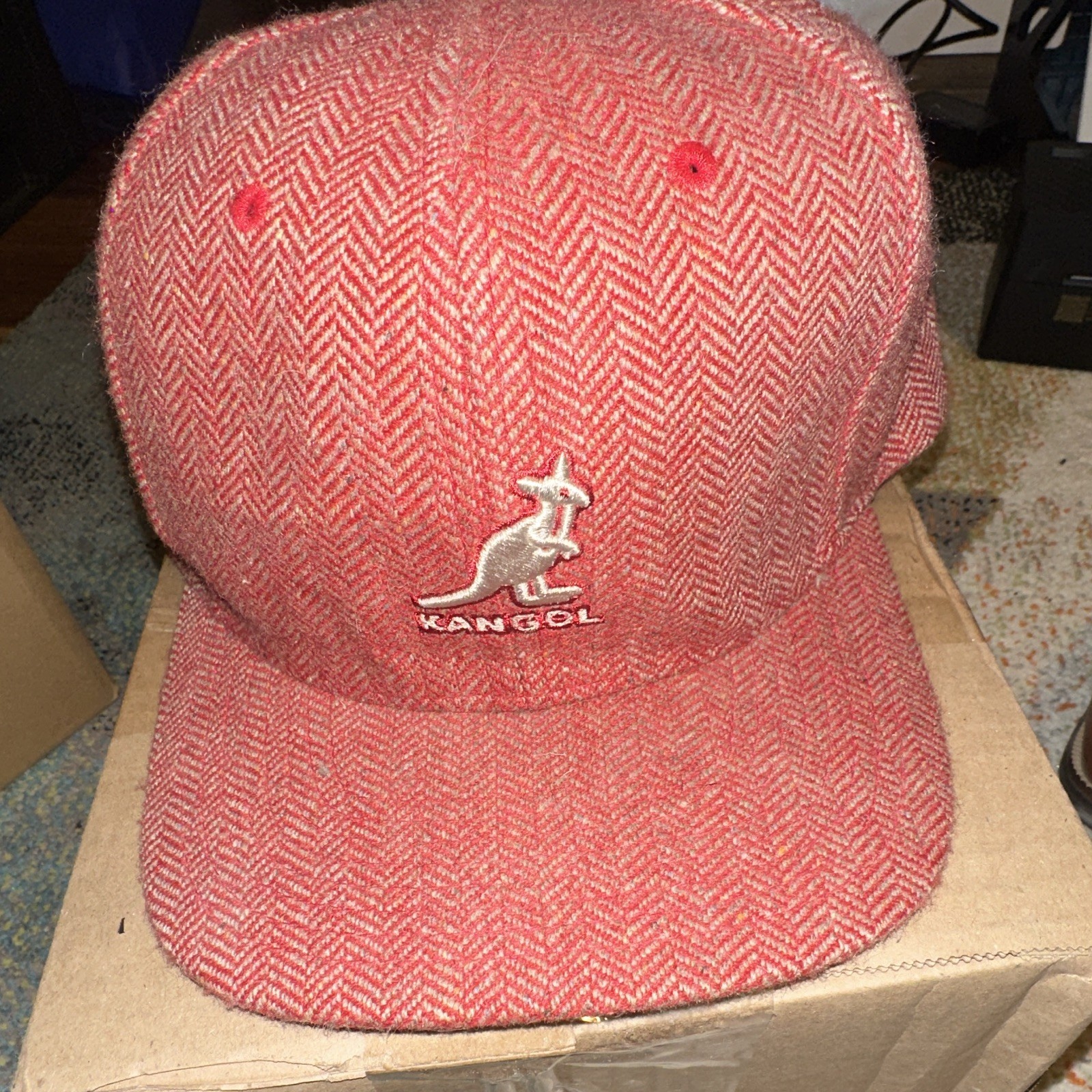 Kangol Red Herringbone Adjustable Baseball Cap Men’s One Size Kangaroo