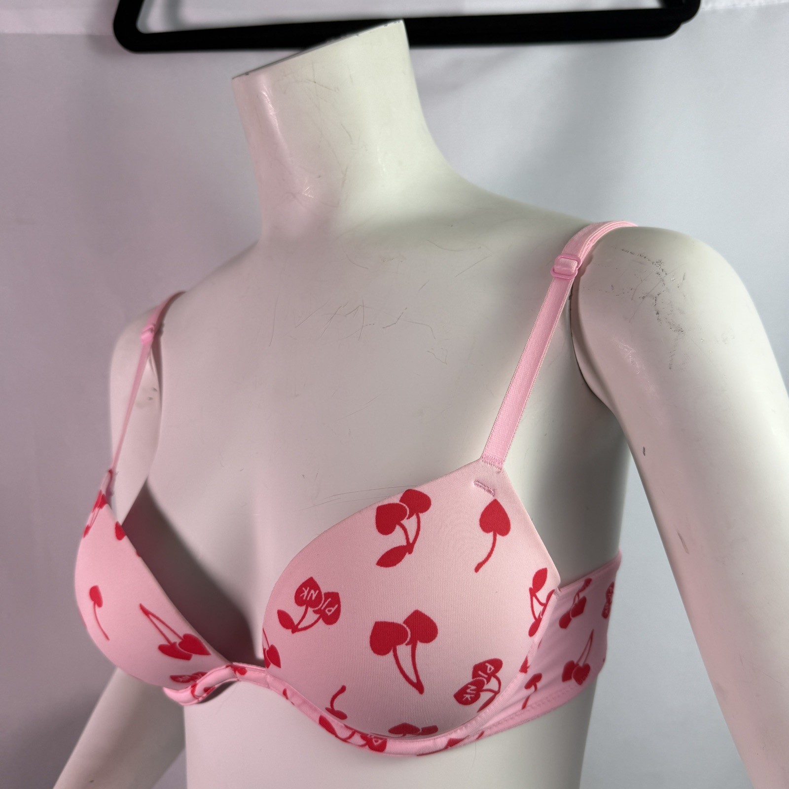 Victoria’s Secret PINK Sexy Pushup Bra 32a Color Pink and Red Heart Cherries VS