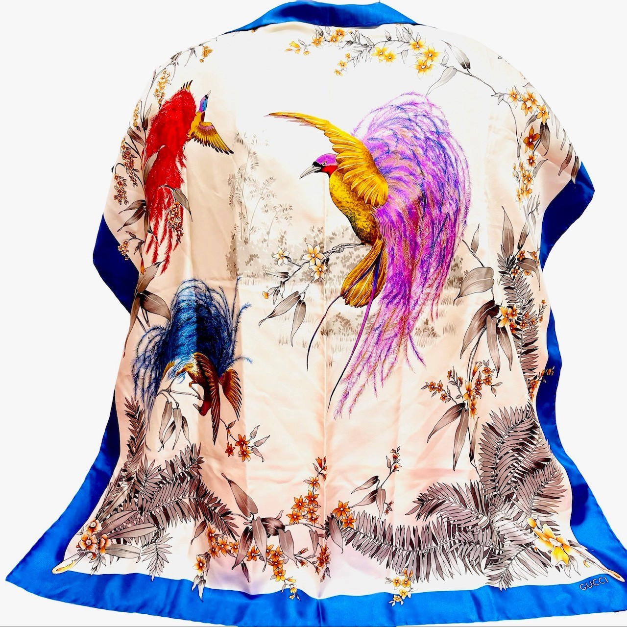 Beautiful Birds Paradise Gucci 100% Silk Satin Scarf 34″ Ivery Blue (45)