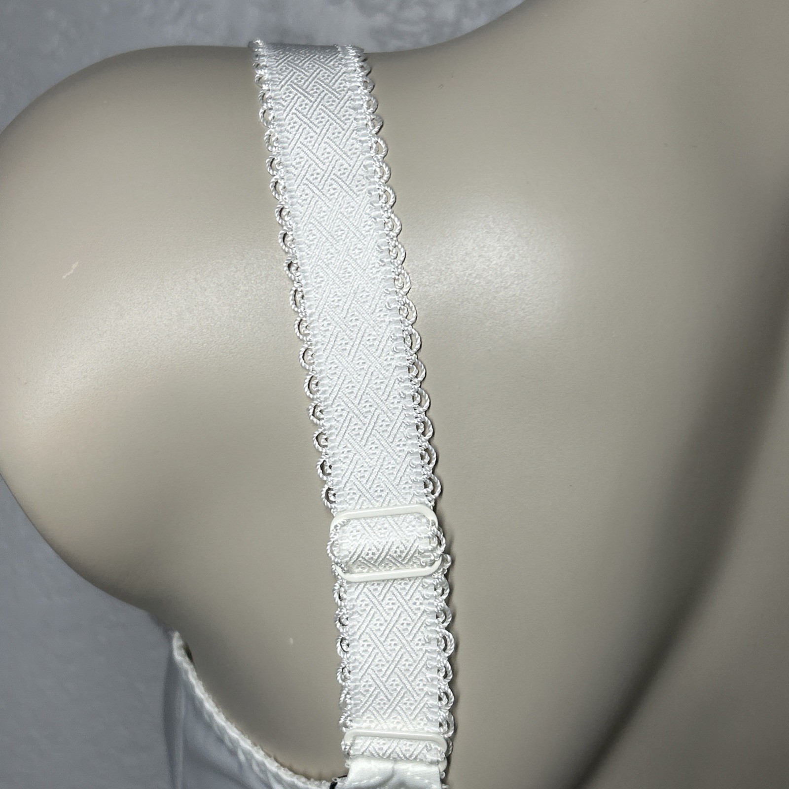 Empreinte Naturel Leia Underwire Unpadded Bra 36G White Floral Lace