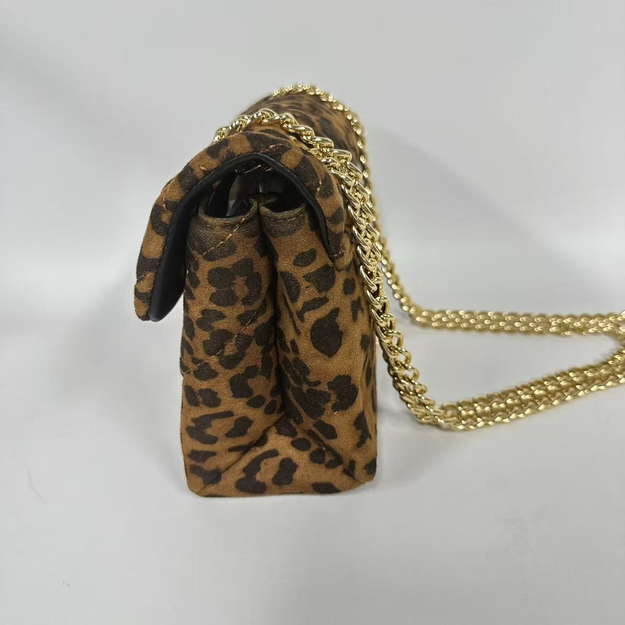 Kurt Geiger London Leopard Quilted Crossbody Bag Gold Eagle Chain 20×8×15 cm