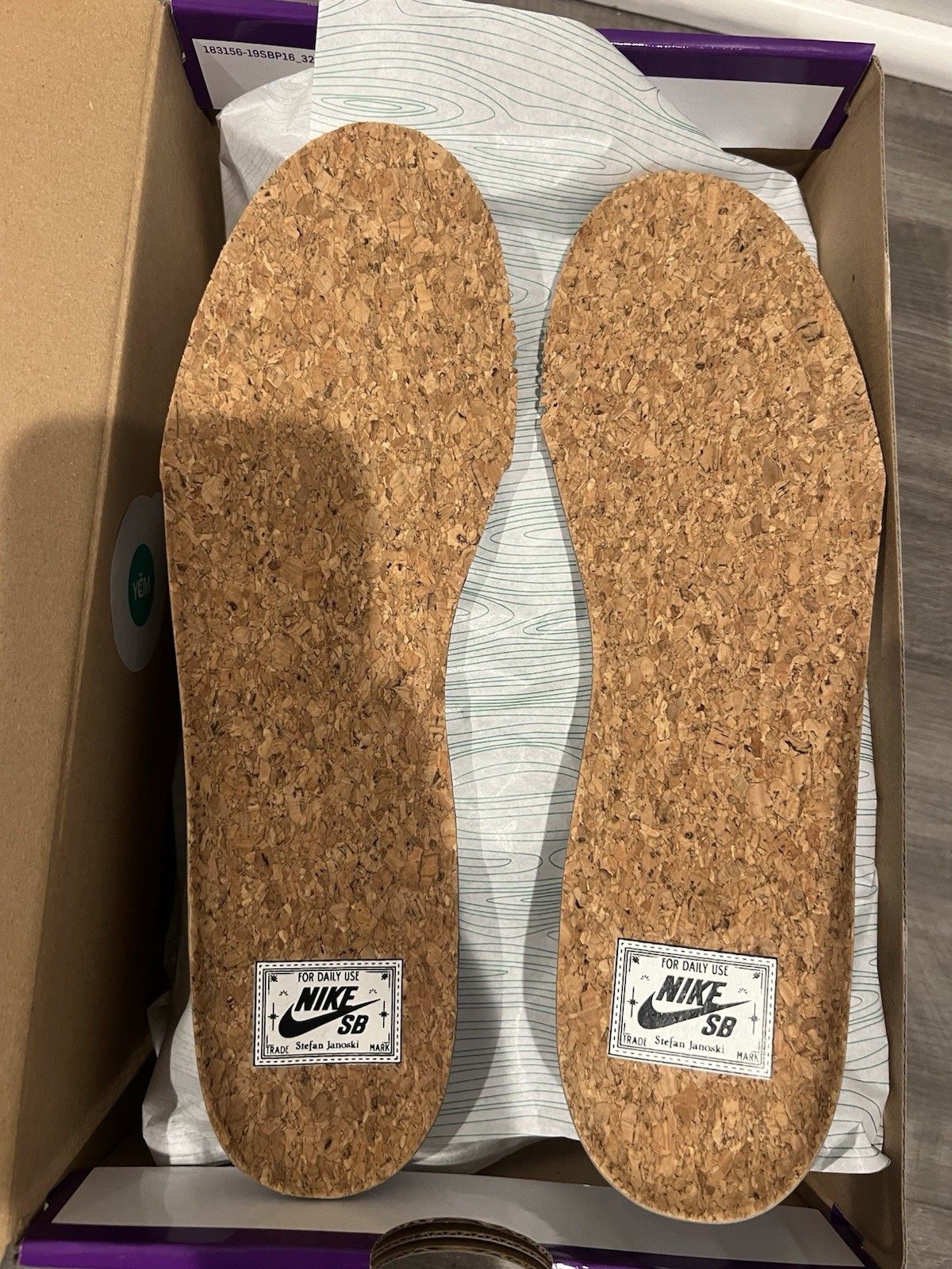 Size 9 Men’s Nike Zoom Stefan Janoski OG+ SB Summit White Skate FD6757 100 $100
