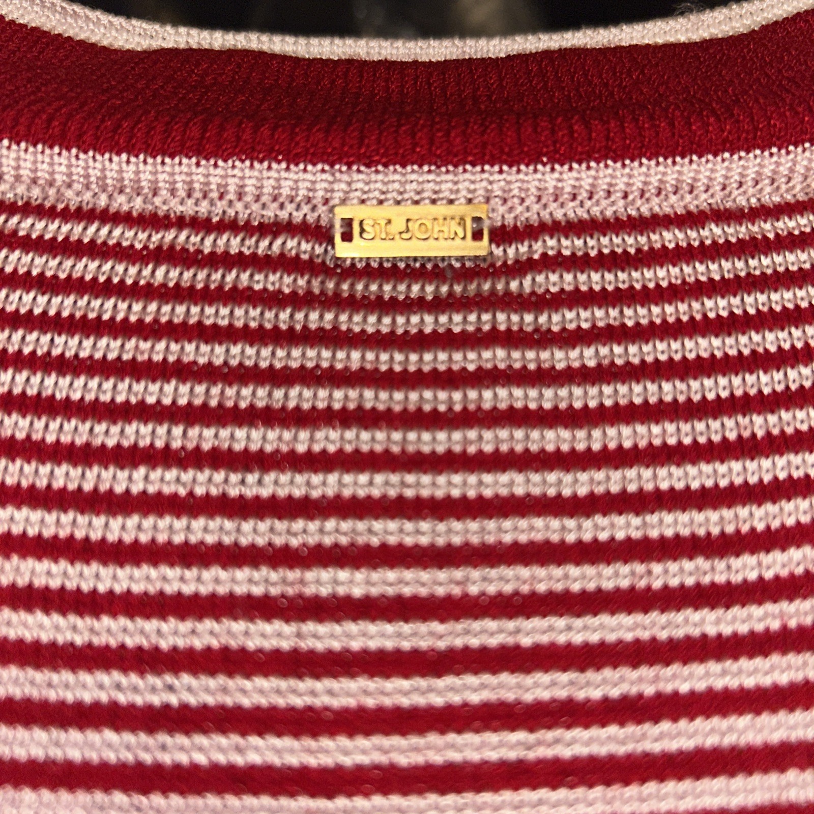 St.John Red White Striped Sleeveless Knit Top Mock Neck Rayon Wool blend Size M