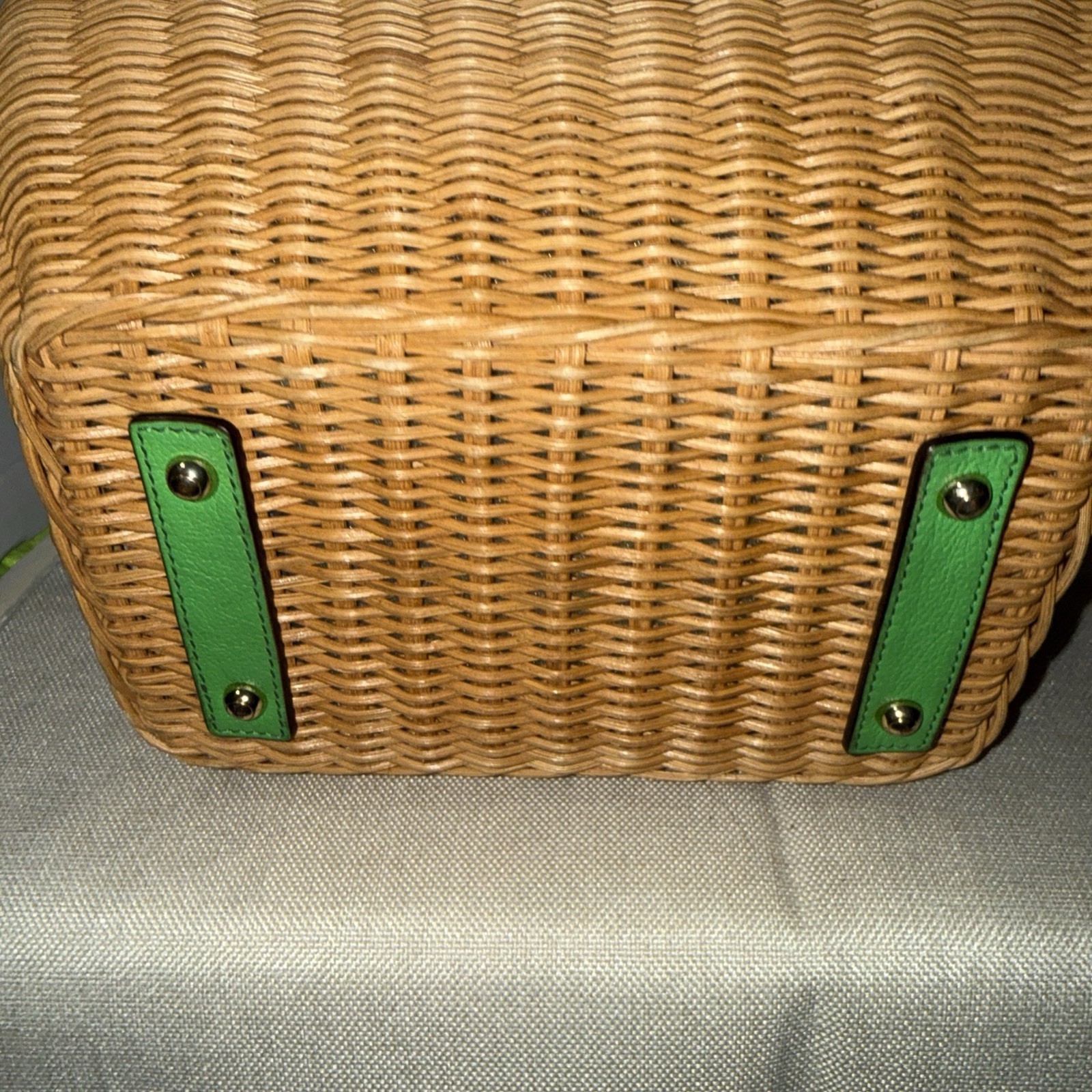 KATE SPADE APPLE GREEN PICNIC BASKET HANDBAG W/ZIP AROUNDD CLUTCH WALLET