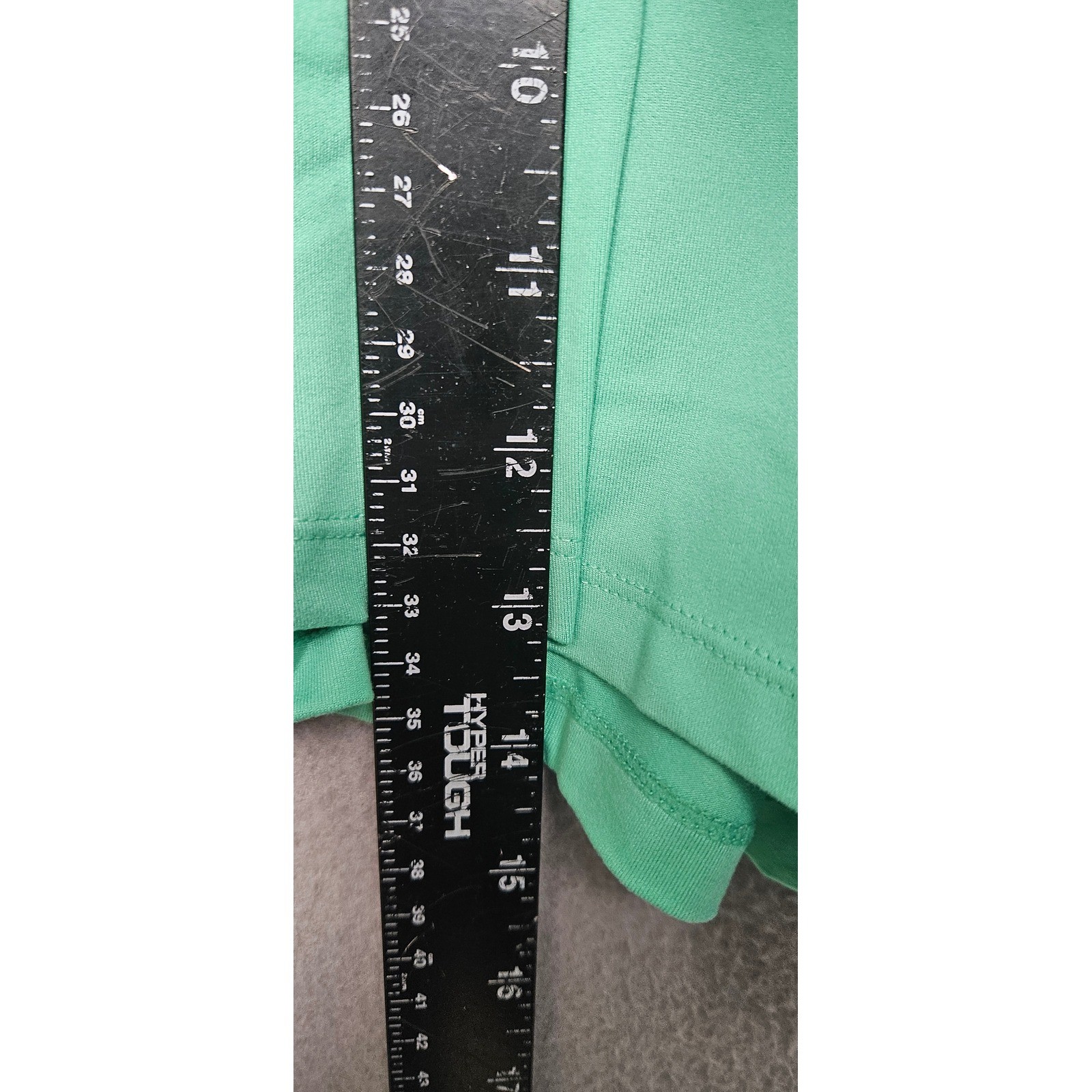 Xersion Womens Spearmint Ice Green Athletic Shorts Size M 4 Inch Inseam Pockets
