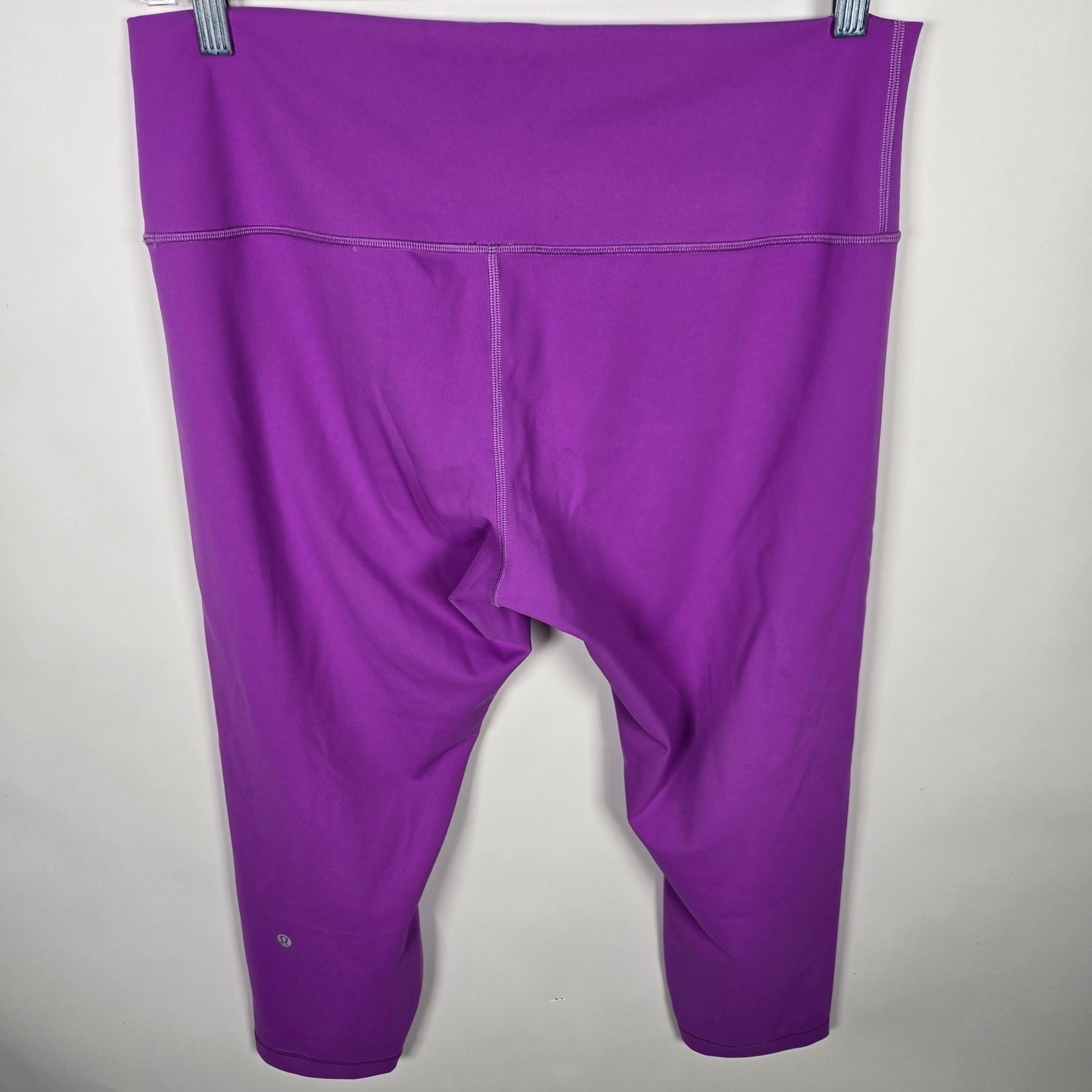 Lululemon Align 23″ Purple High Rise Cropped Leggings Womens Size 16