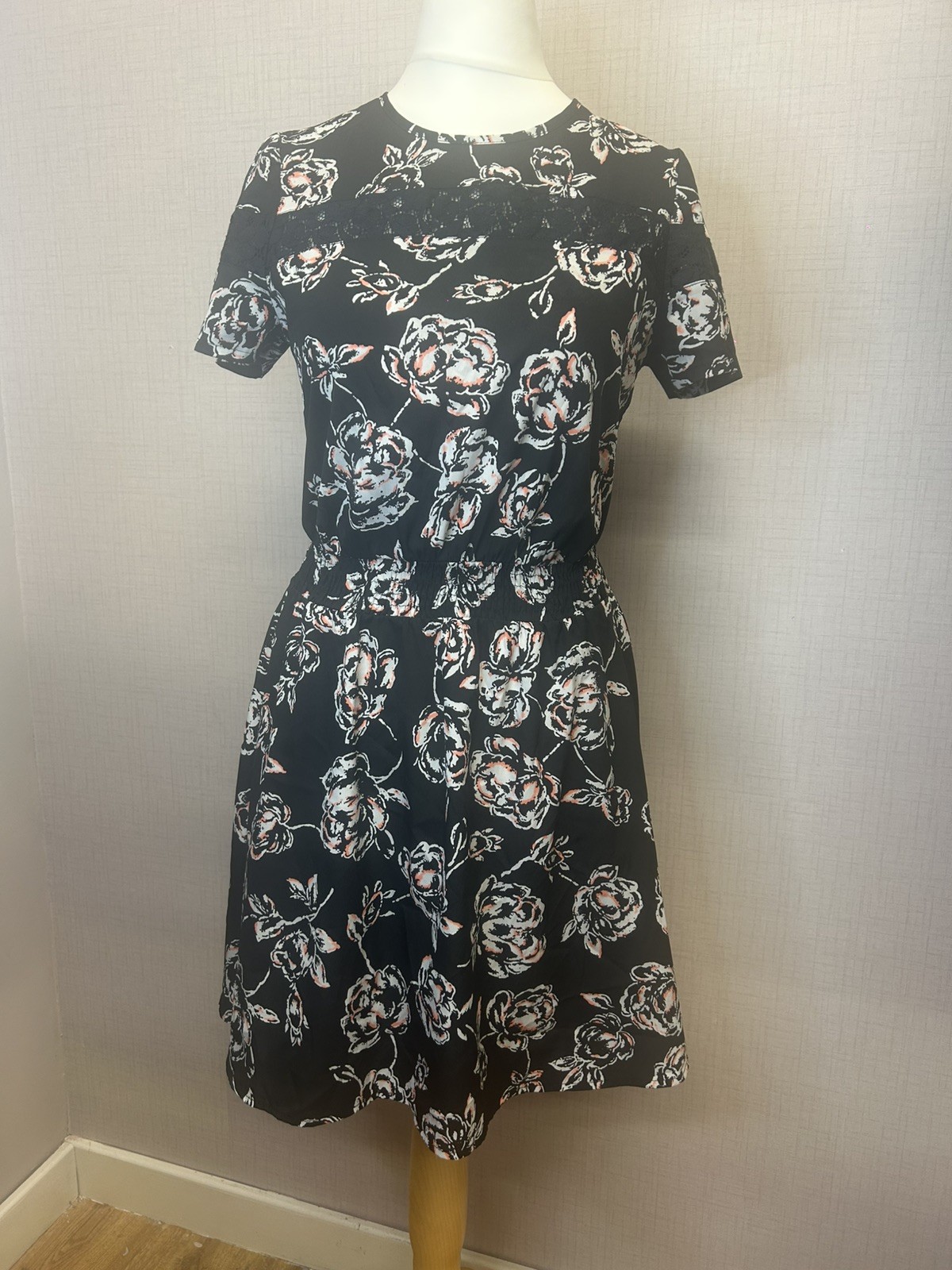 Atmosphere Black Floral Sketch Print Skater Dress Lace Detail Size UK 8