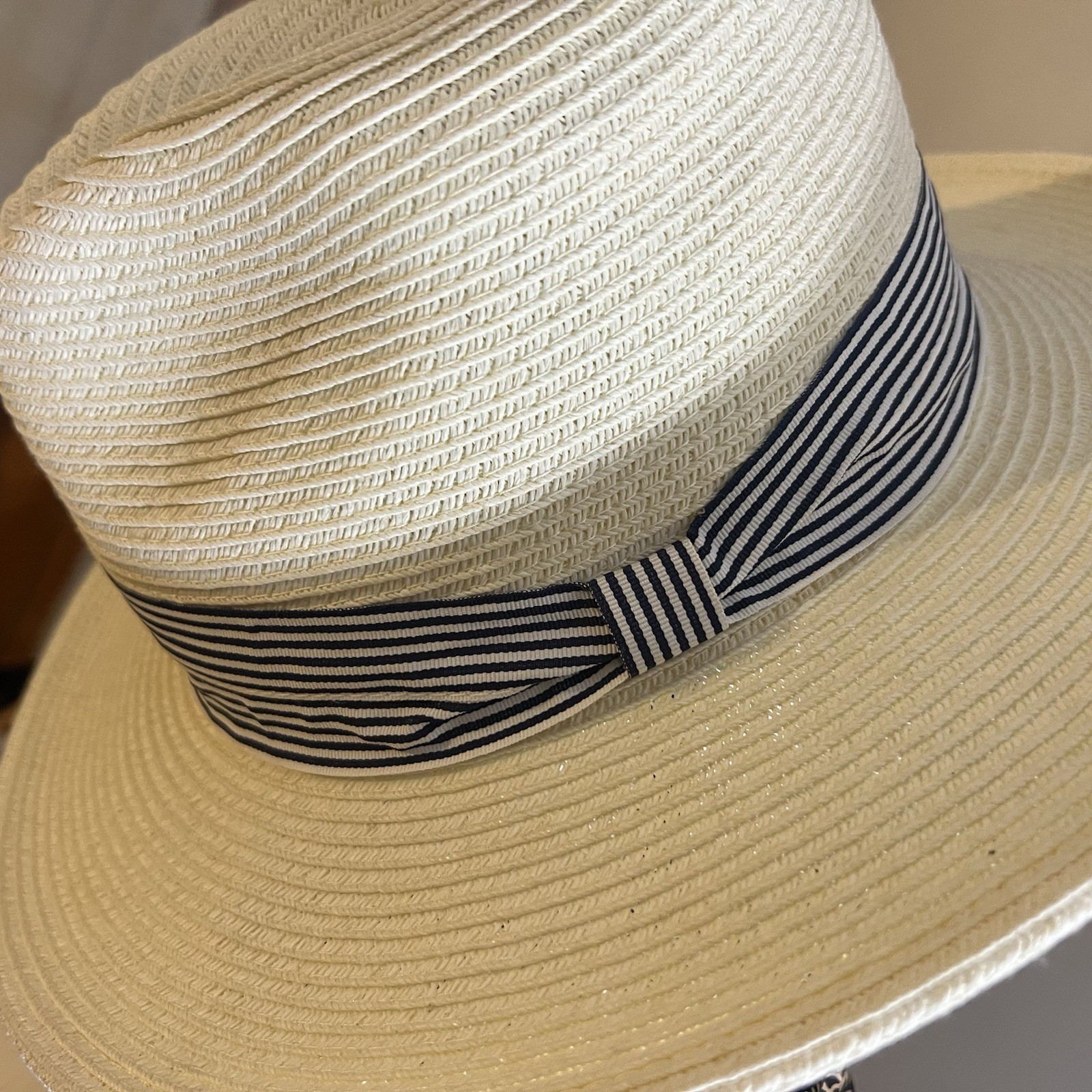HW Collection Australia Women’s Face Saver Hat One Size