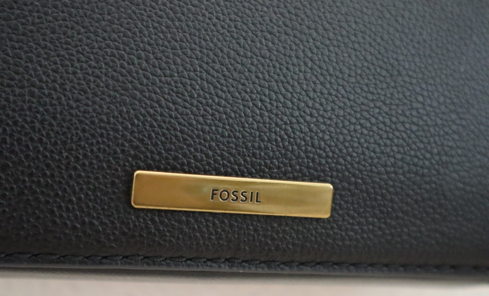 Fossil SHB3125001 Women’s Black Pebble Bryce Leather Small Crossbody Bag $180