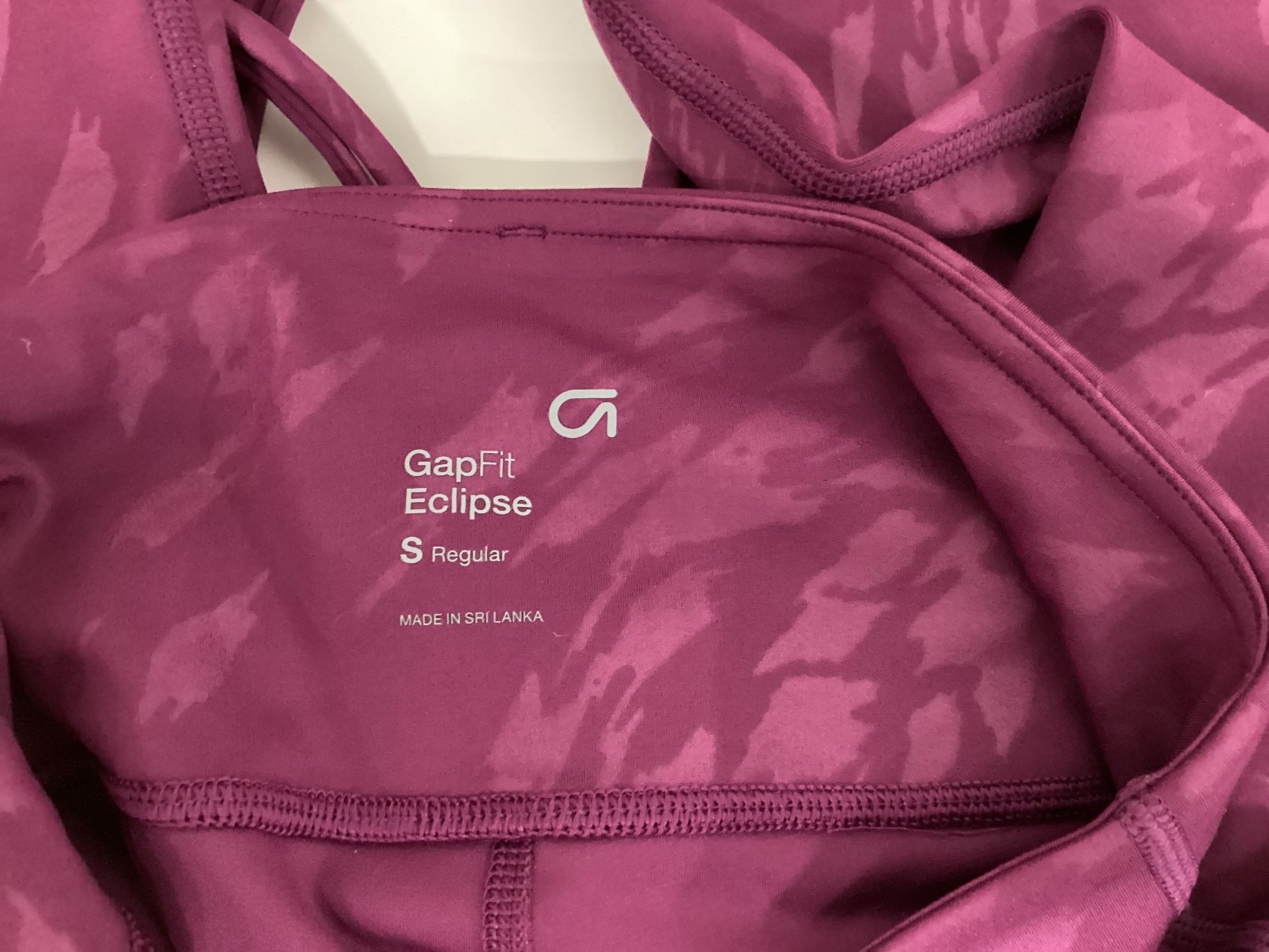 GapFit Esclipse Breathable Medium Compression pants/matching exercise bra Small