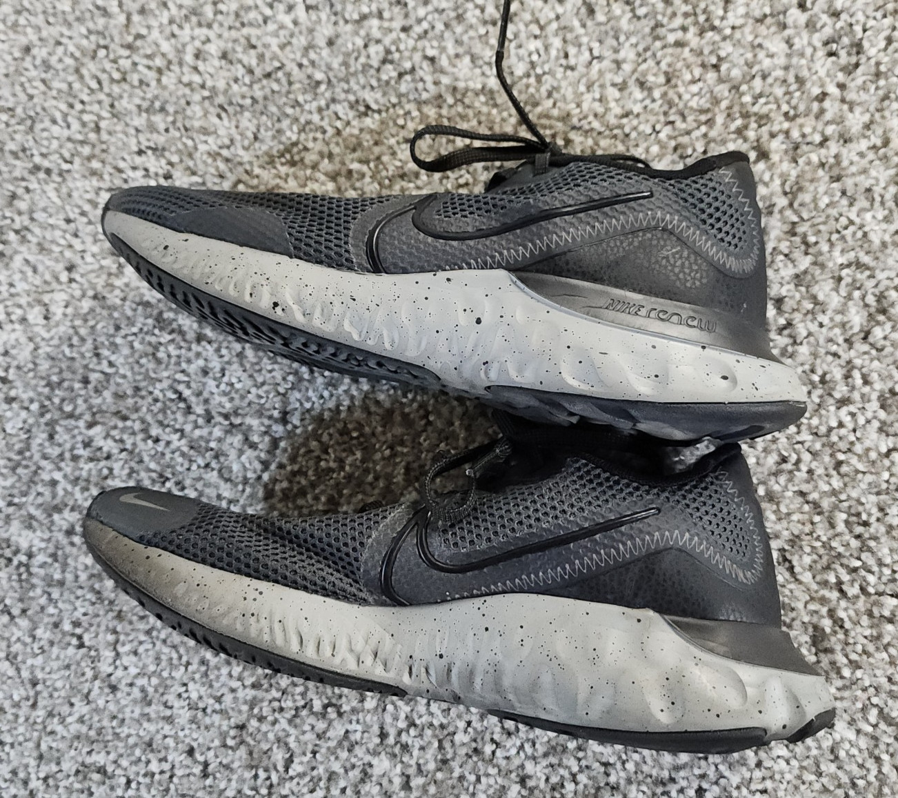 Nike Renew Run Anthracite Cool Black Grey Mens 8.5 Running Shoes CZ9263-001