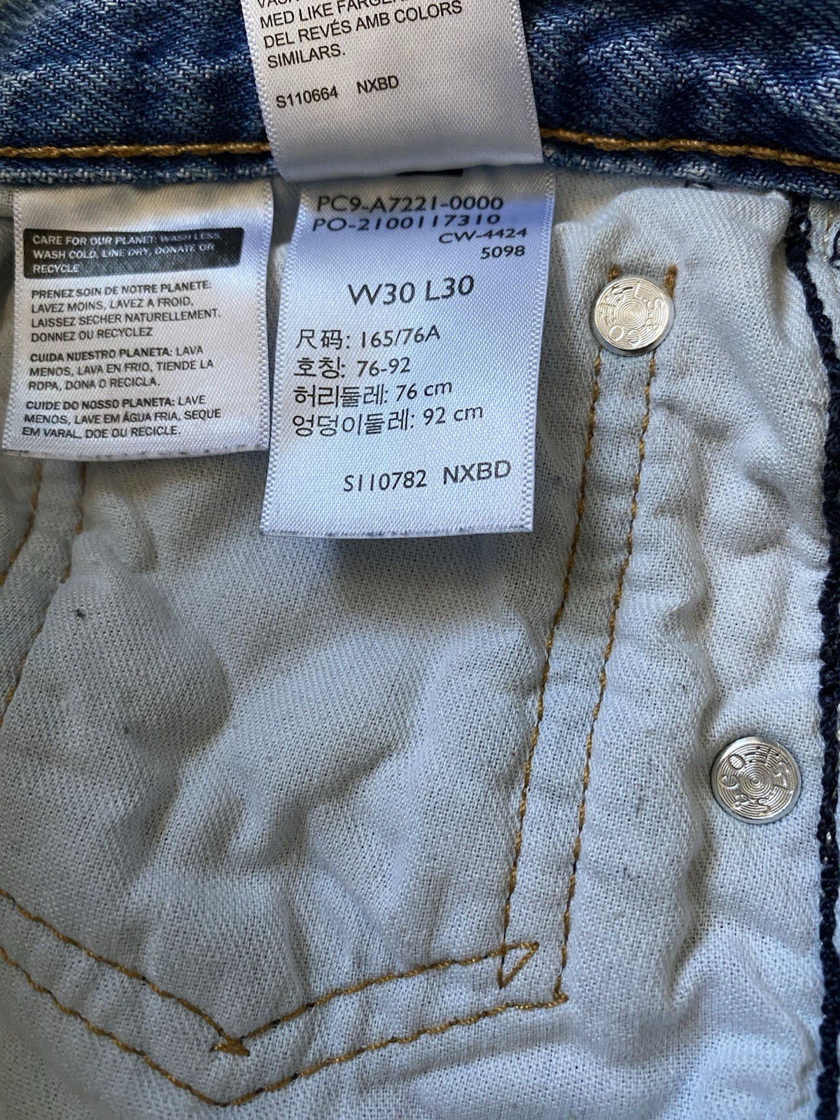 Levi’s Men’s Blue Denim Jeans Straight Regular Fit Mid Rise 5-Pocket