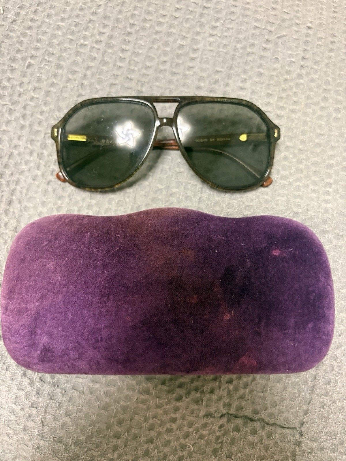 Gucci Sunglasses | Brown Marbled Frame | Authentic | Comes in Purple Velvet Case