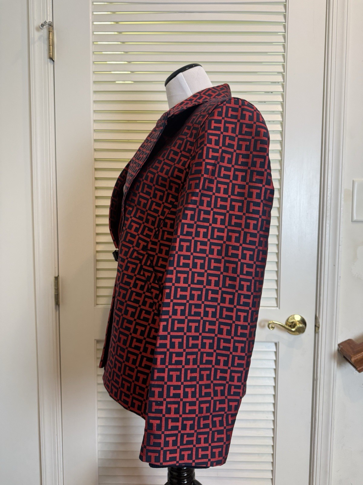 Tommy Hilfiger Pattern XL Red/Blue Geometric Full Zip Gold Buckle Collar Jacket