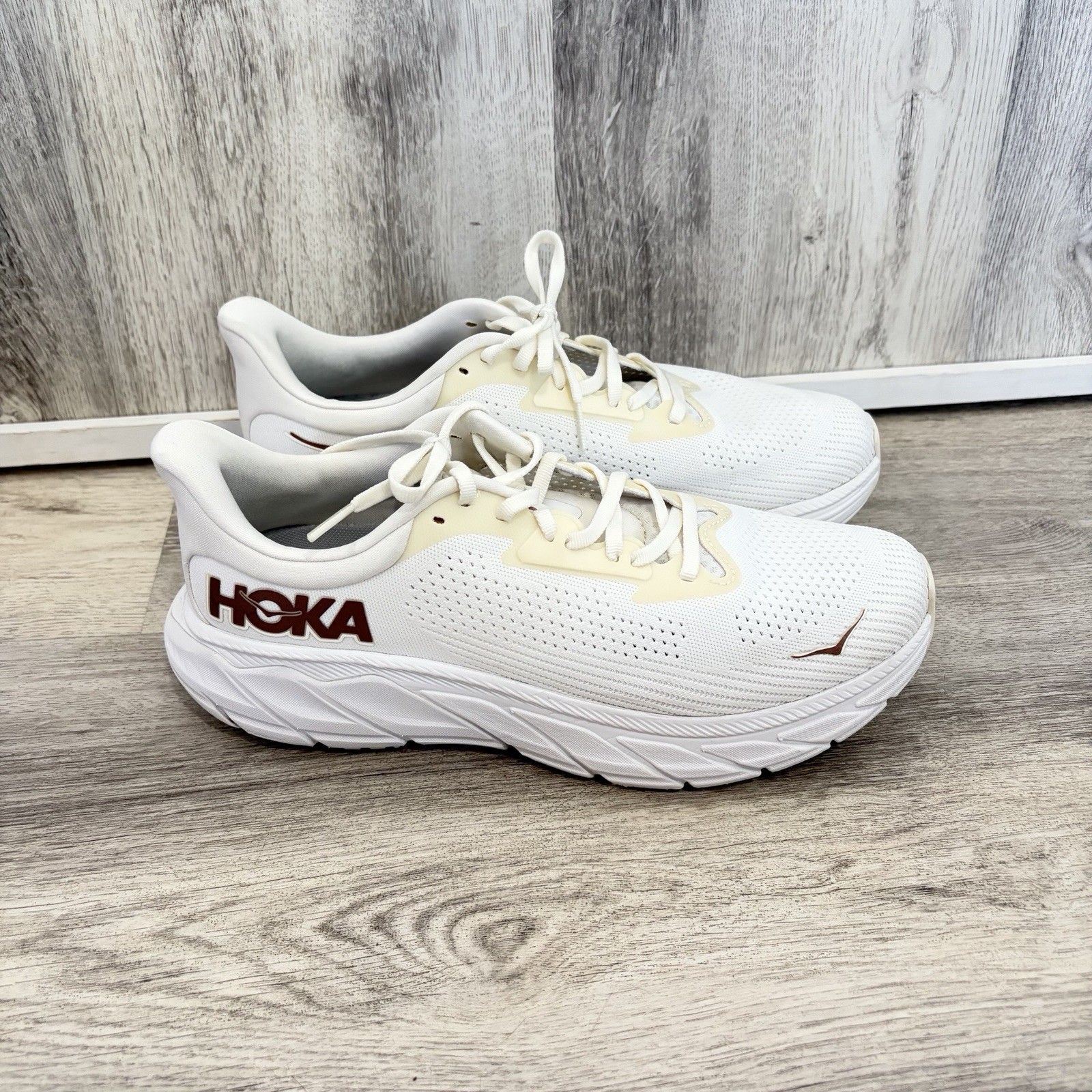 Hoka One Arahi 7 Sneaker Women 10 White Blanc De Blanc/Rose Gold Running Shoes