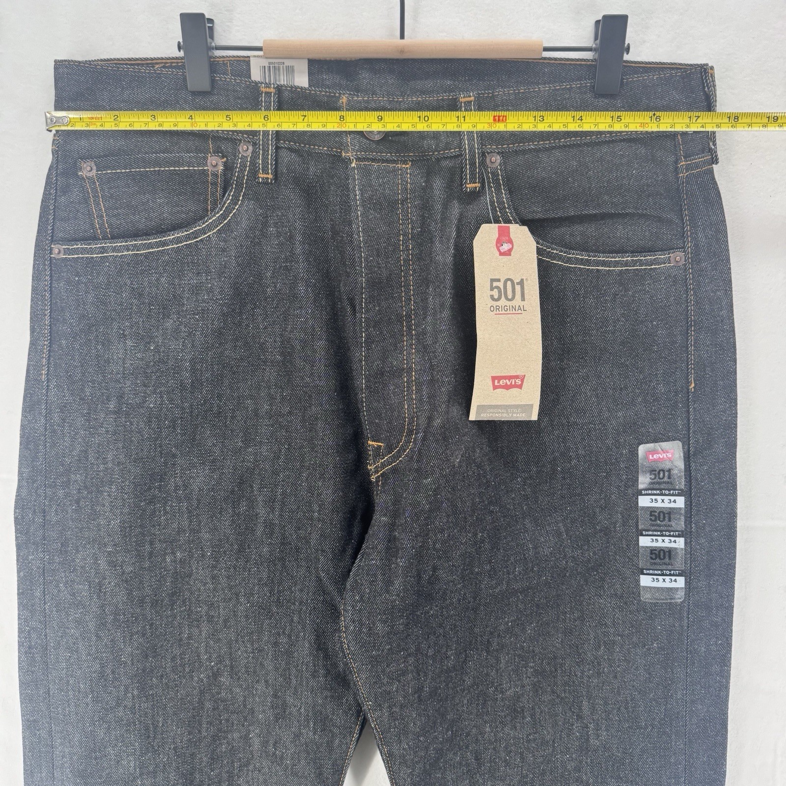 Levi’s 501 Shrink To Fit Button Fly Jeans Straight Leg Mens 35×34 Rigid 0226 NWT