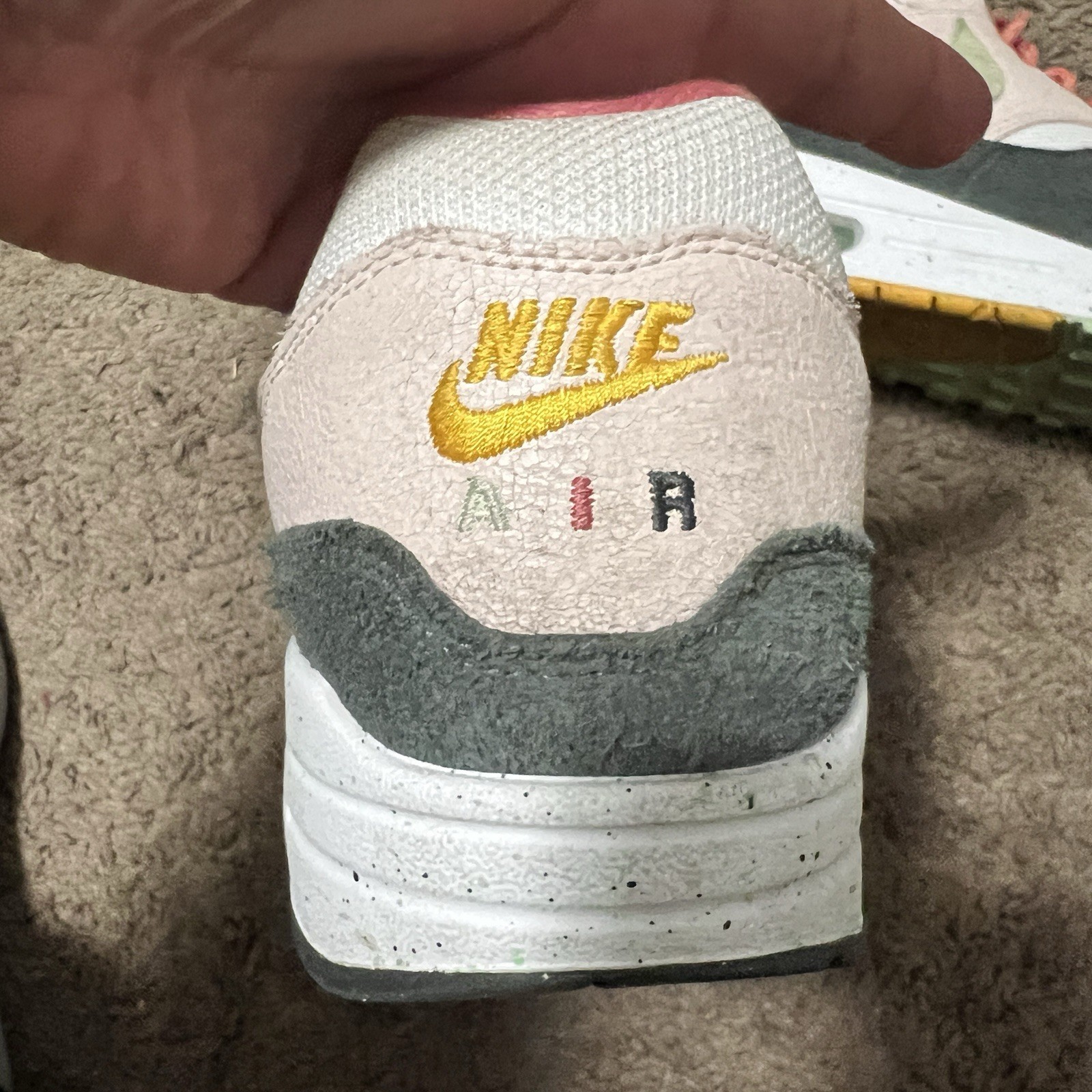 Nike Air Max 1 Easter Celebration Mens FZ4133-640 Sz 9.5