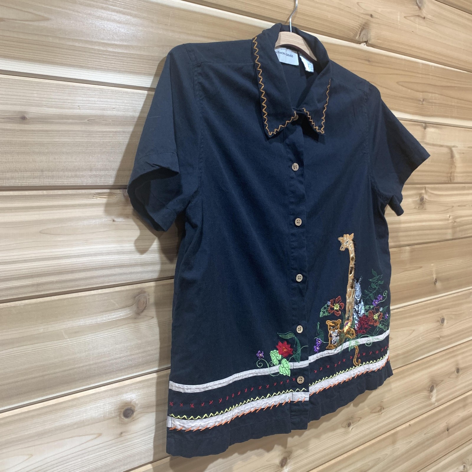 Lemon Grass Shirt Womens Small Black Embroidered Safari Animals Layered Top