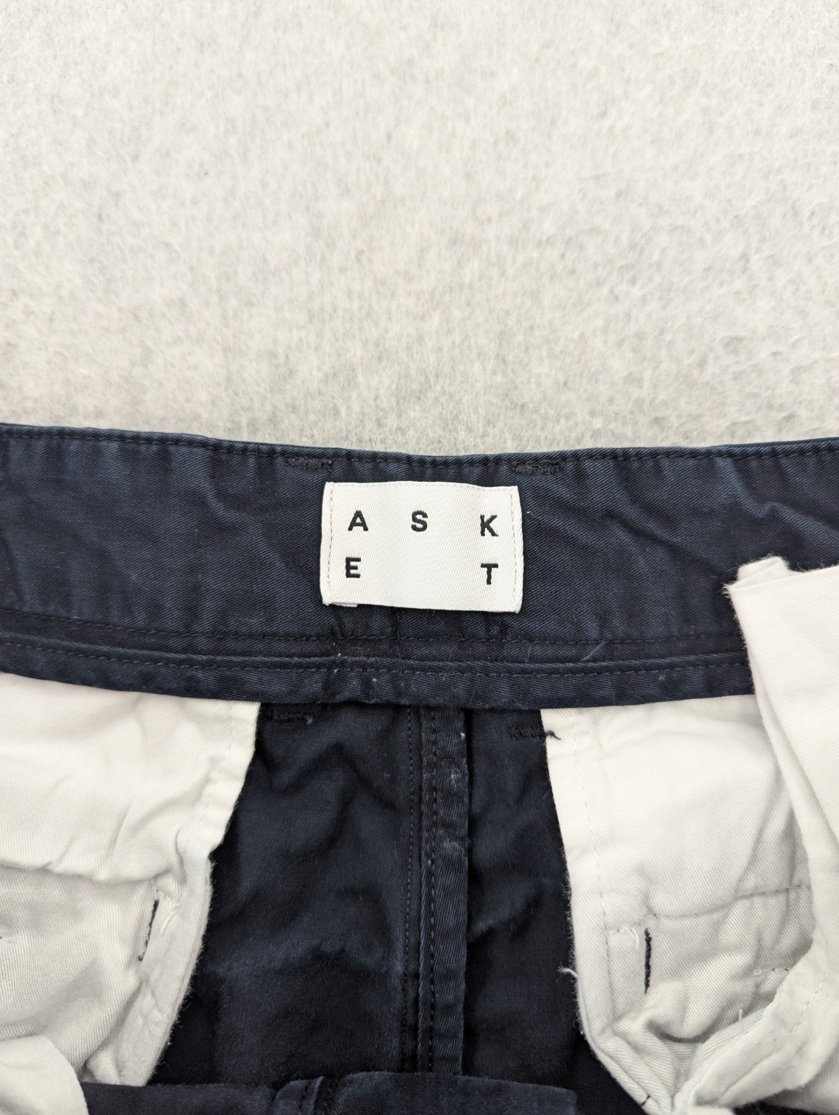 Asket The Shorts Mens 28 Organic Cotton Navy Blue Slim Fit Chino Preppy 8″ *READ