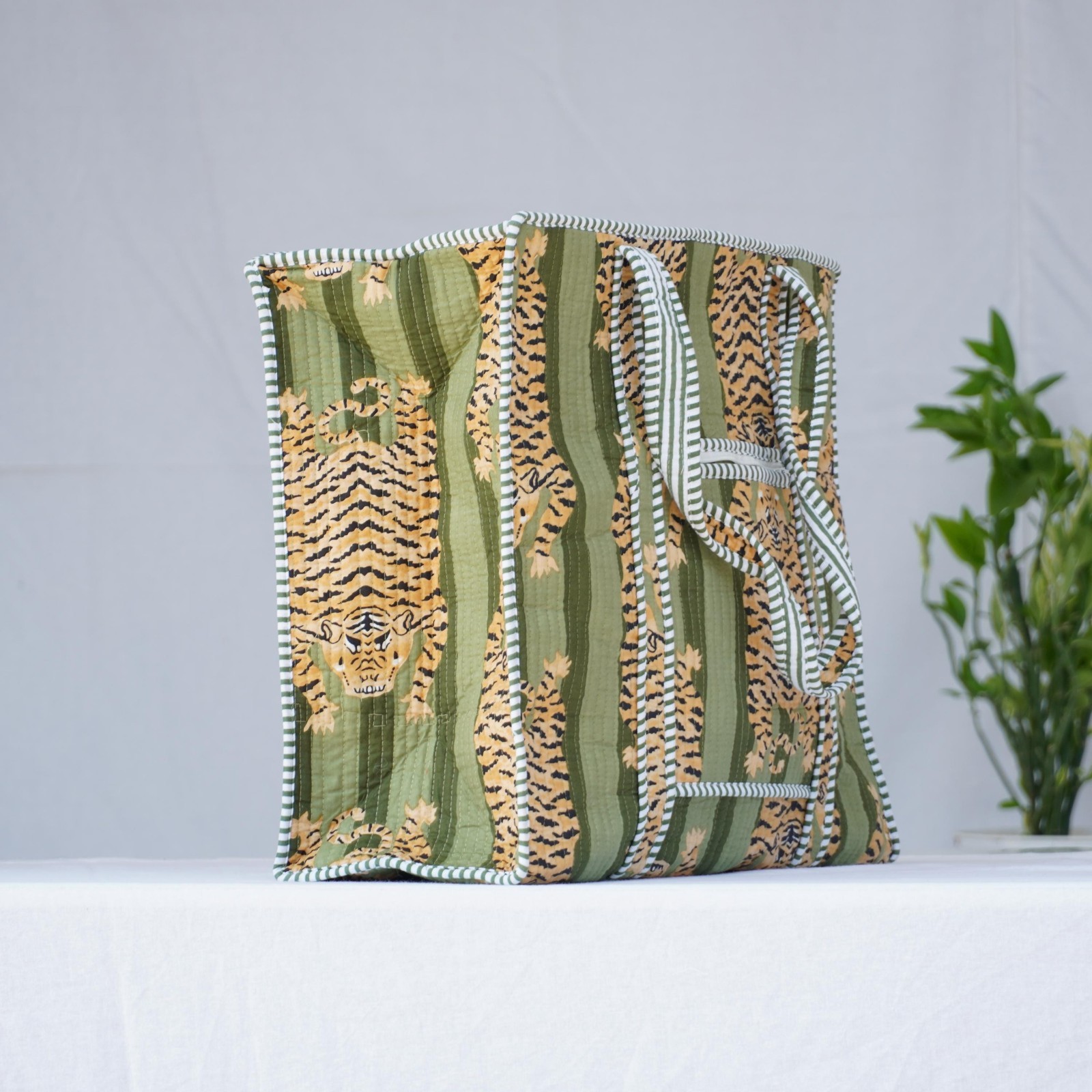 Handmade Cotton Tote Bag Green Tiger Crossbody Bag Cotton Quilted houlder Tote