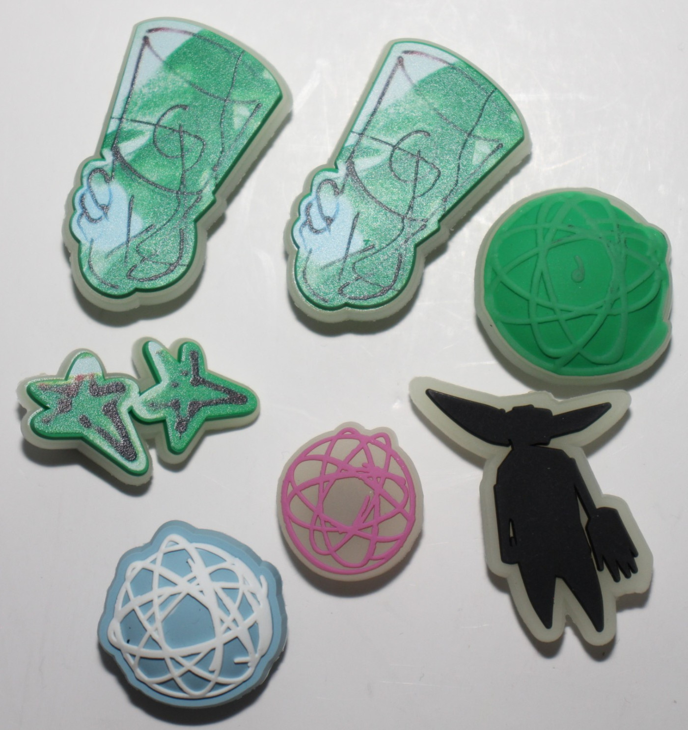 Futura Laboratories FL Crocs Jibbitz – Set of 7 – Glow in the Dark Shoe Charm