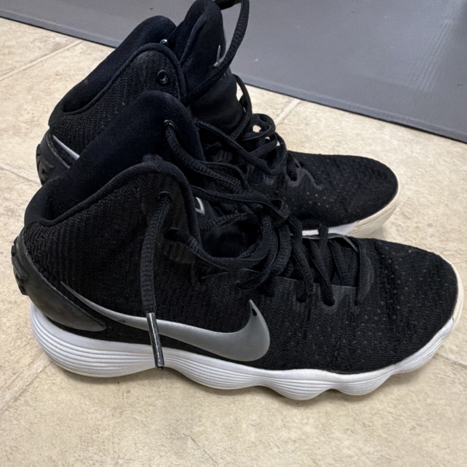 Nike basketball shoes 8.5