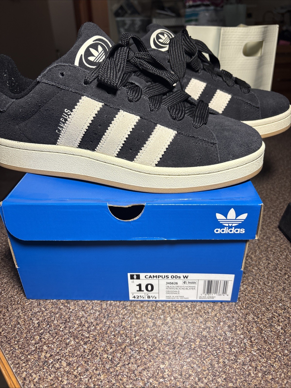Size 10 – adidas Campus 00s Core Black Gum