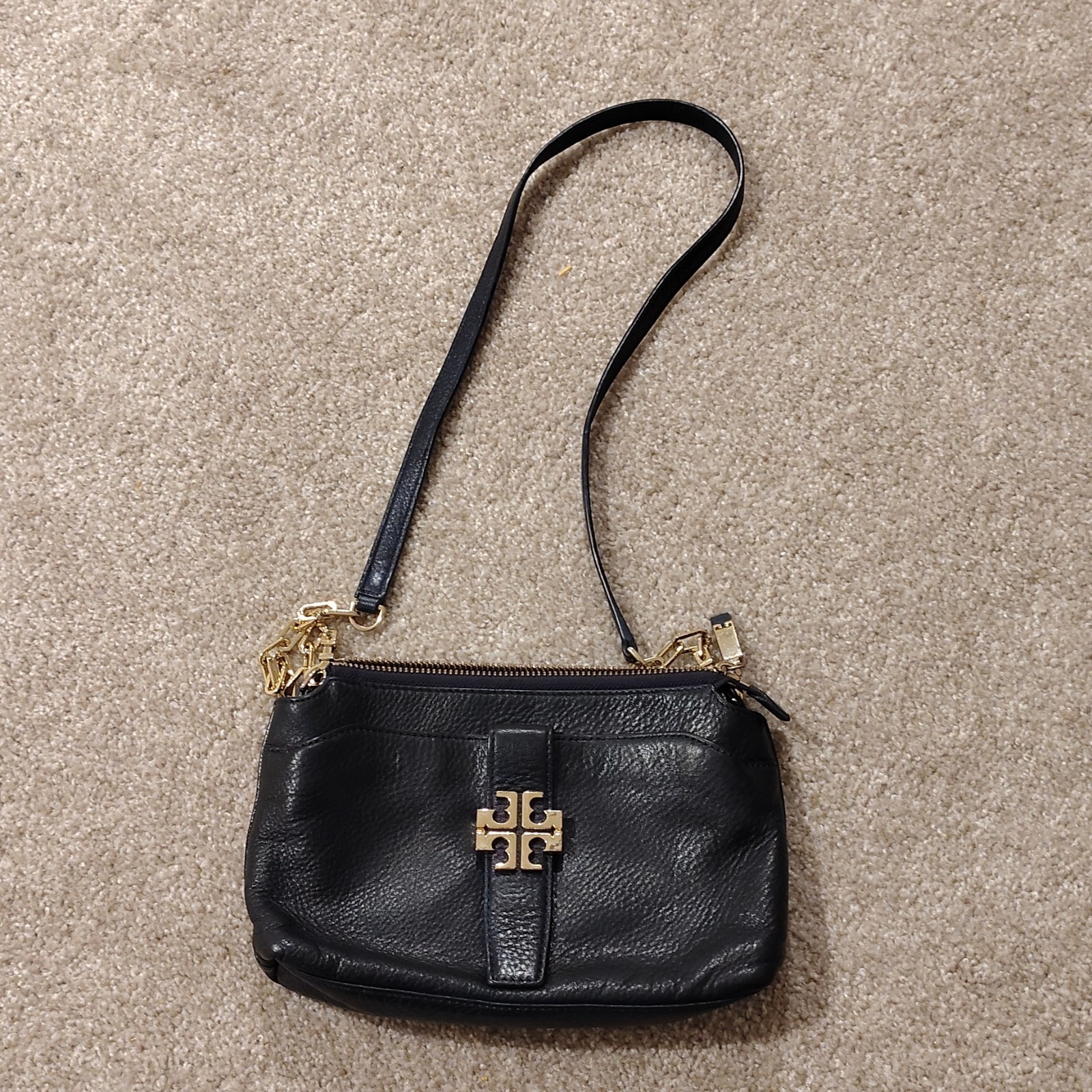 Tory Burch Black Pebbled Crossbody Bag Gold-Tone Logo, Detachable Strap