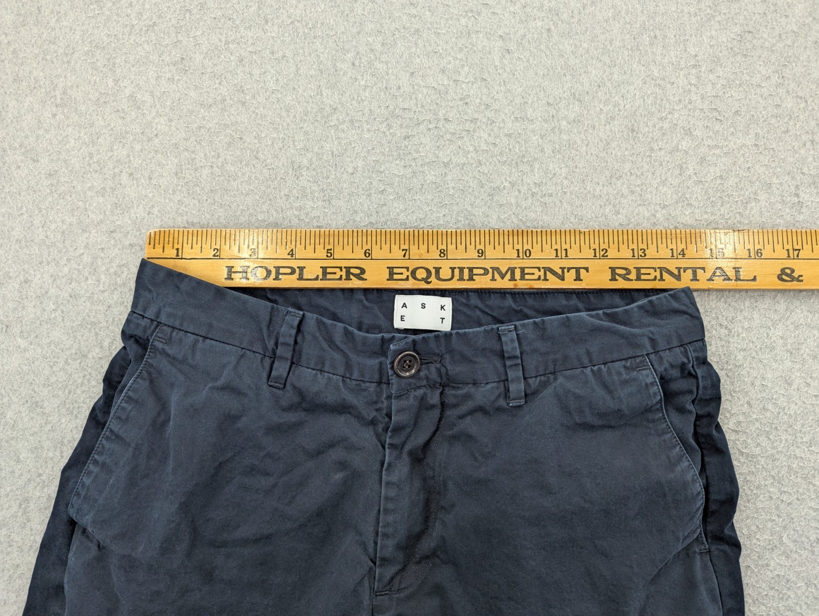 Asket The Shorts Mens 28 Organic Cotton Navy Blue Slim Fit Chino Preppy 8″ *READ