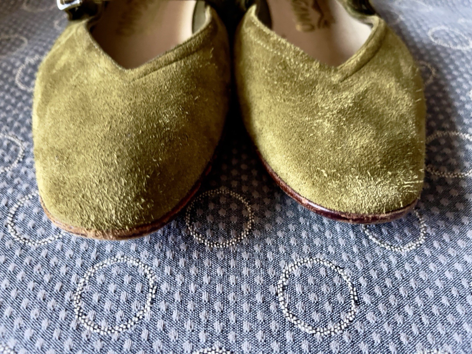 SALVATORE FERRAGAMO OLIVE GREEN SUEDE AUDREY MARY JANE FLATS WITH STRAP 6,5C