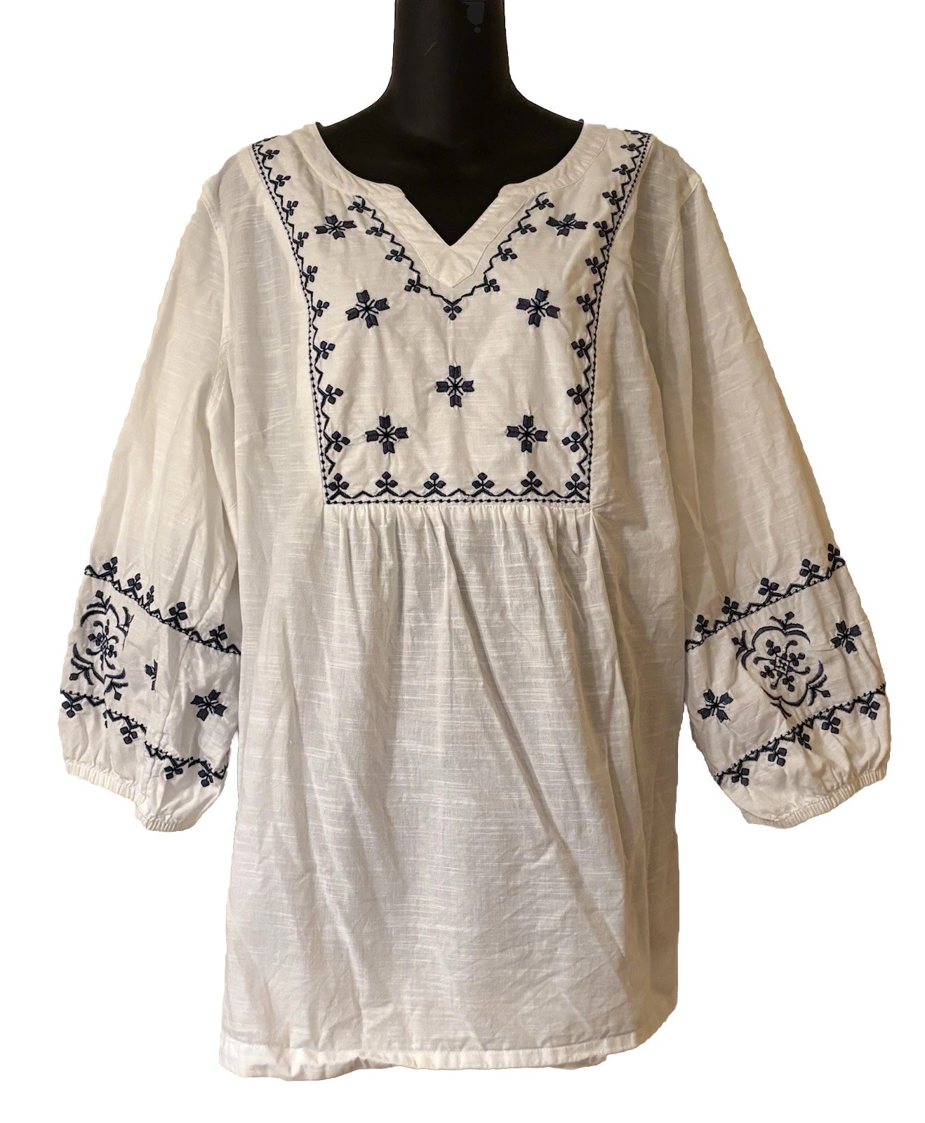 Croft & Barrow Womens 1X White Embroidered Tunic Top Blue Boho Peasant Cotton