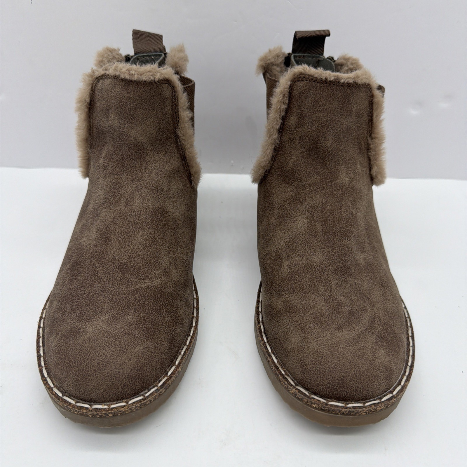 Blowfish Malibu Women’s Chillin Chelsea Short Zip Boots Size 8-1/2