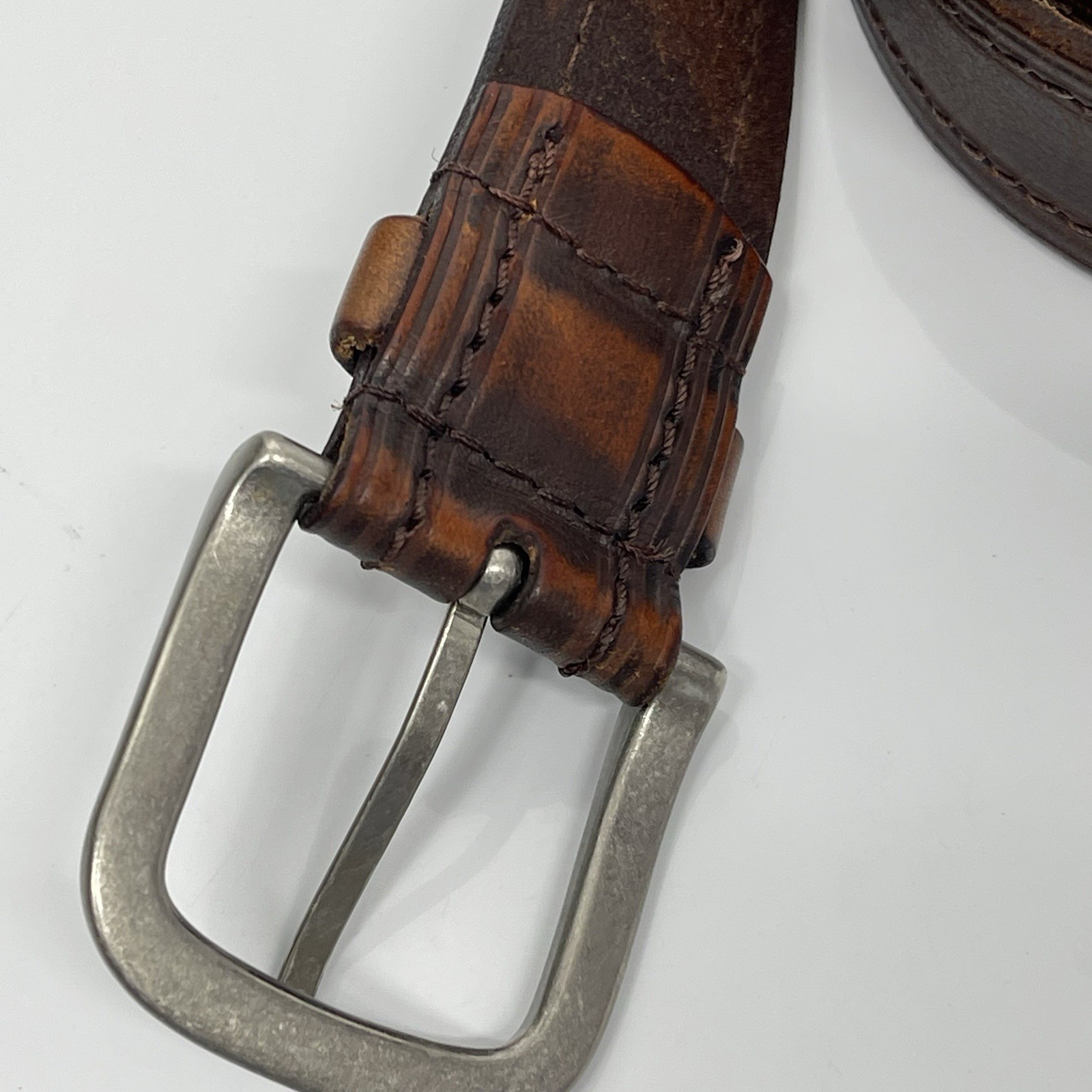 Levi’s Men’s 38 Brown Genuine Leather Belt 1.25” Wide Casual Stitched Edge