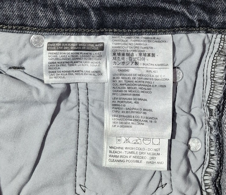 Levi’s 501 Crop Black Jeans Women Size W24 L30 Faded Denim Button Fly 36200