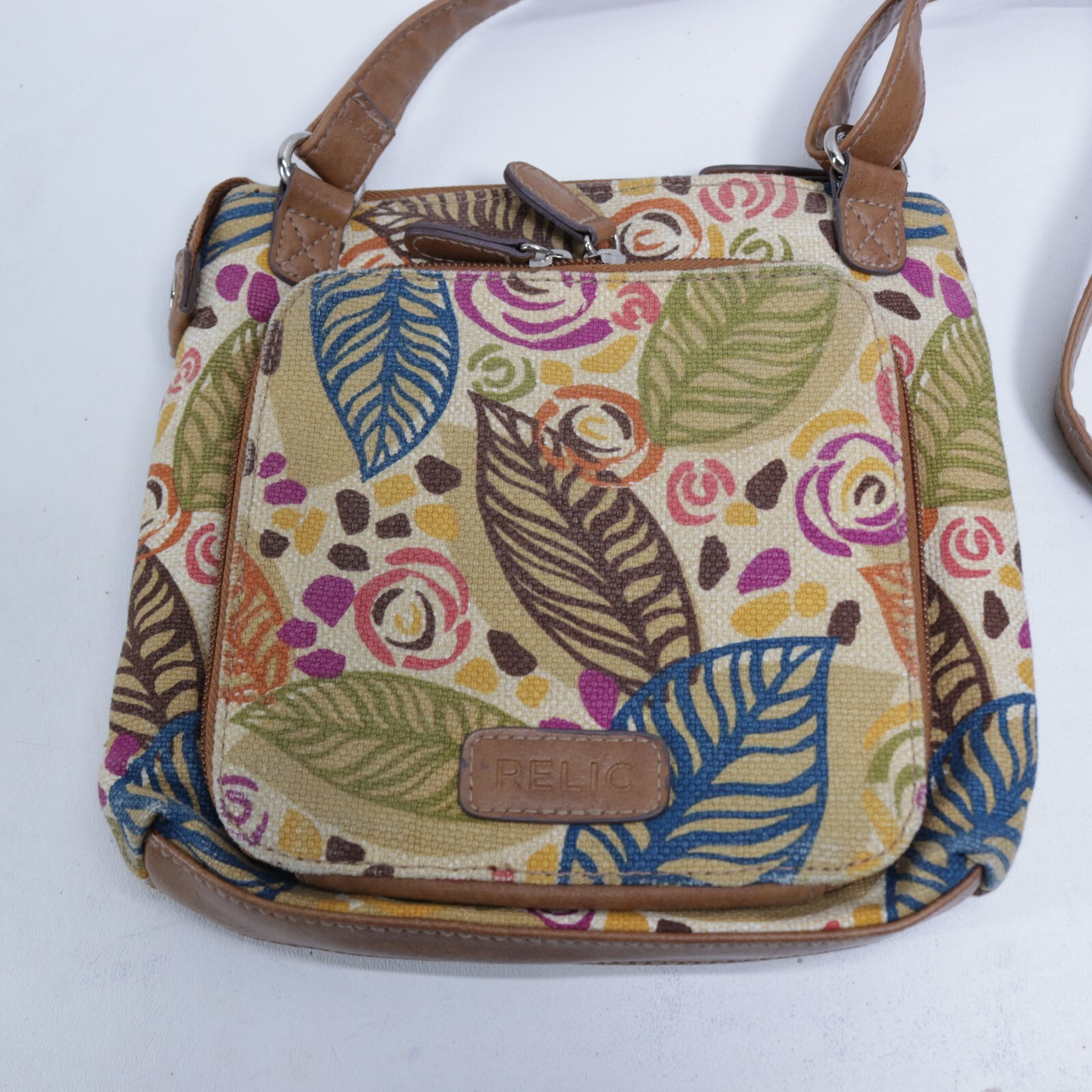 Relic Crossbody Handbag S Multicolor Floral Canvas Nylon Organizer Pockets Cards