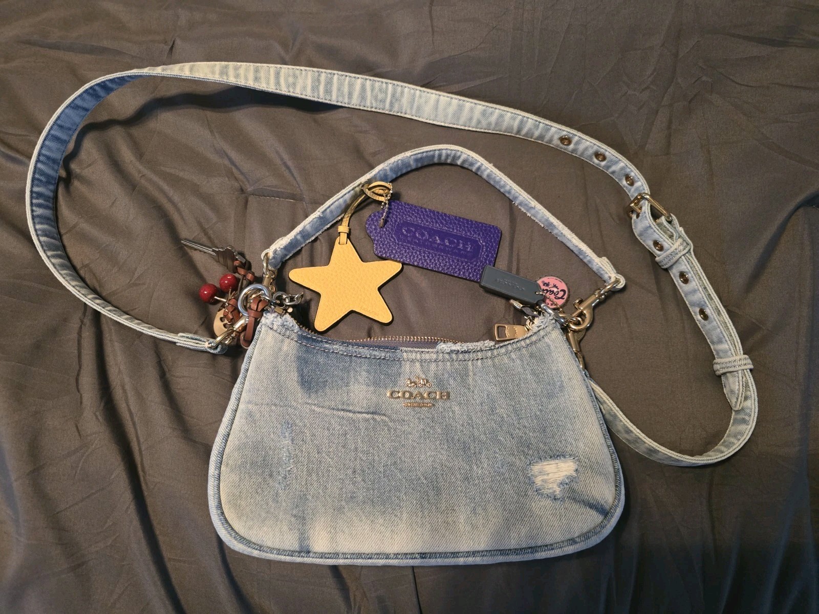 Coach CDY76 Teri Shoulder Bag In Loved Denim With Charms Light Indigo