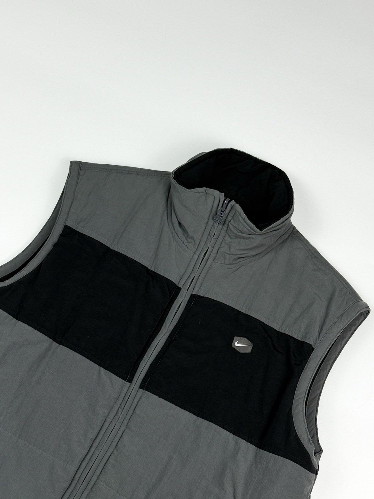 Vintage Nike Black Size Medium Ripstop Full Zip Vest Body Warmer Gilet 90s Y2K