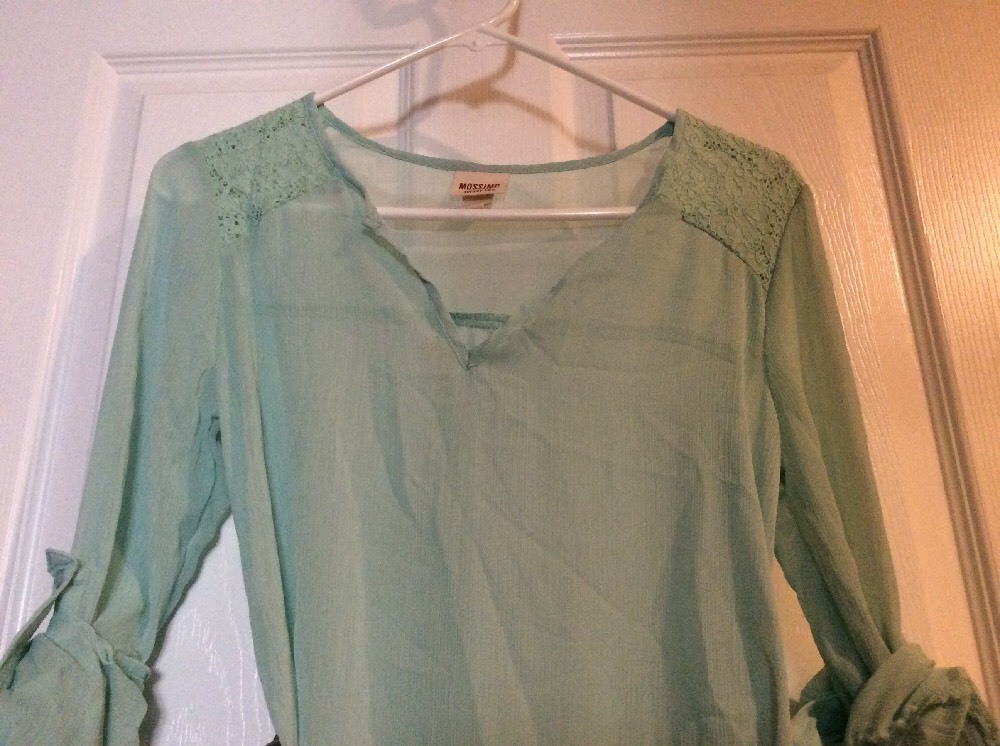 NWT Womens Green Small Shirt Top Blouse Career Sheer Belt Lace Button Up Sleeves
