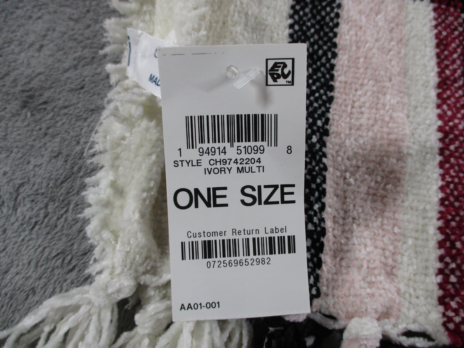 Charter Club Womens One Size Chenille Plaid Scarf Ivory Multicolor Fringe NWT