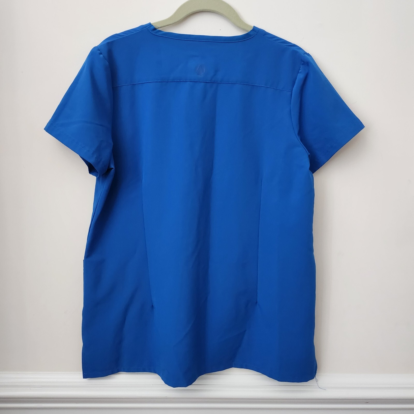 ADAR Addition Medical V-Neck 2 Front Pockets Blue Top M