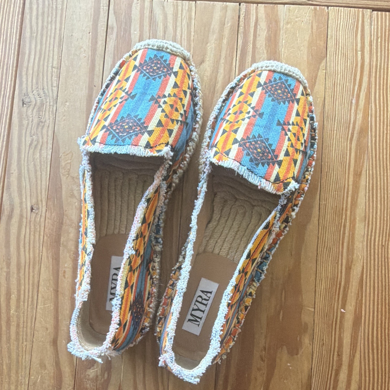 MYRA Women’s Slip-On Flats Leather Multicolor Geometric Fringe Size 7