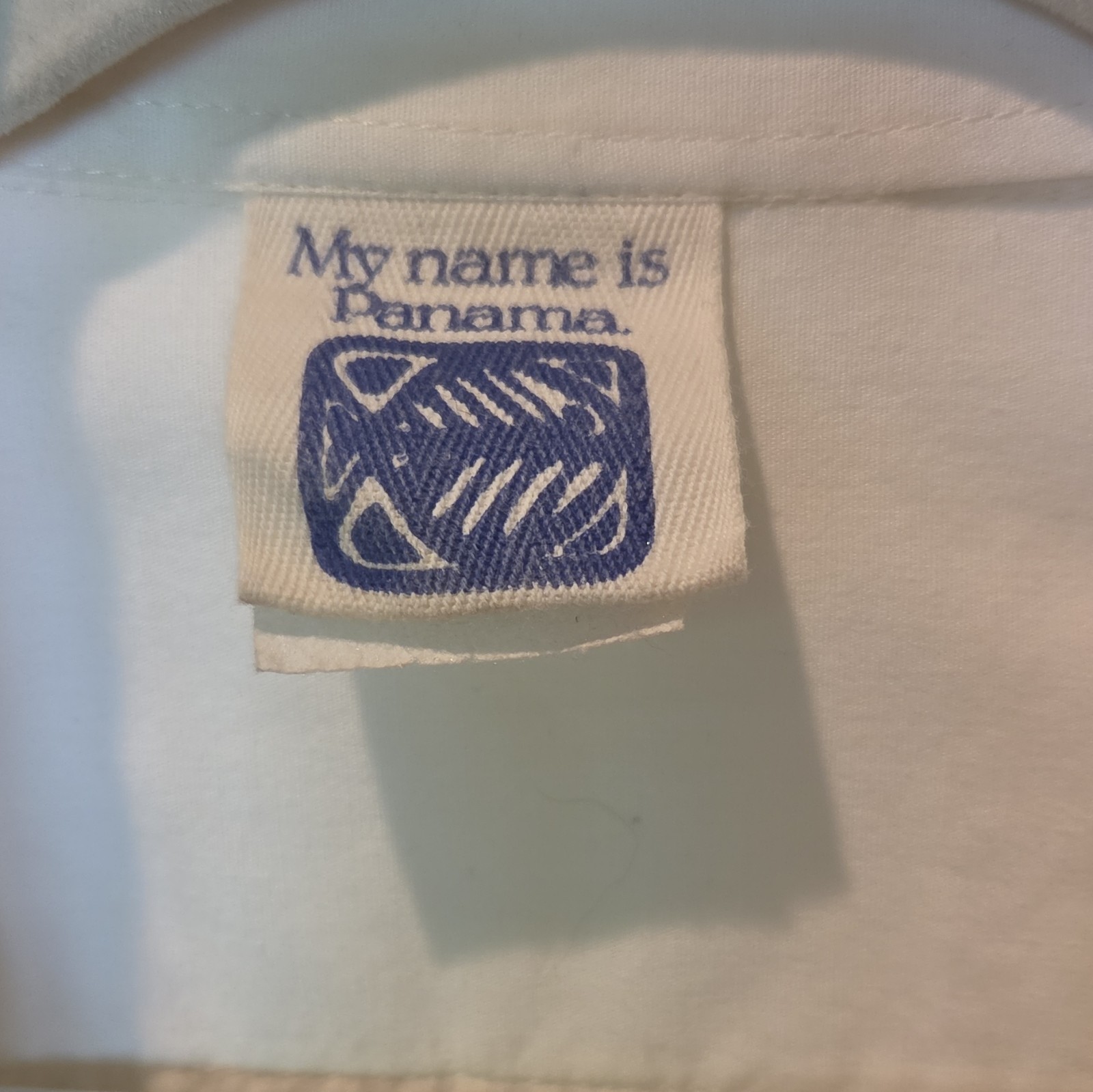 My Name Is Panama Men’s XL White Woven Cotton Button-Up Shirt Embroidered F22