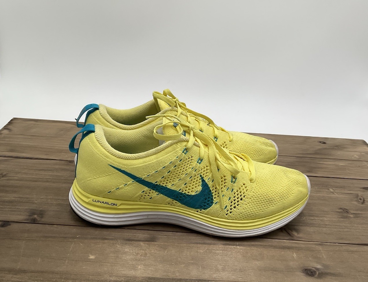 Nike Flyknit Lunar1 Running Athletic Sneakers Shoes Electric Yellow Women’s 8.5