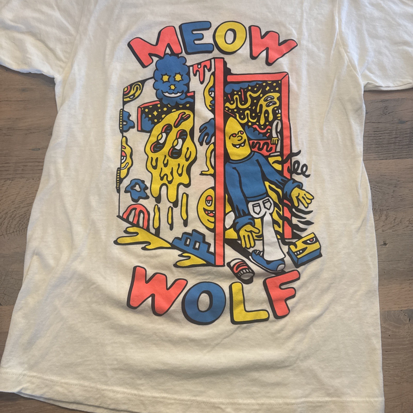 Killer Acid Meow Wolf White Medium Graphic Print NWOT! Short Sleeve T-Shirt